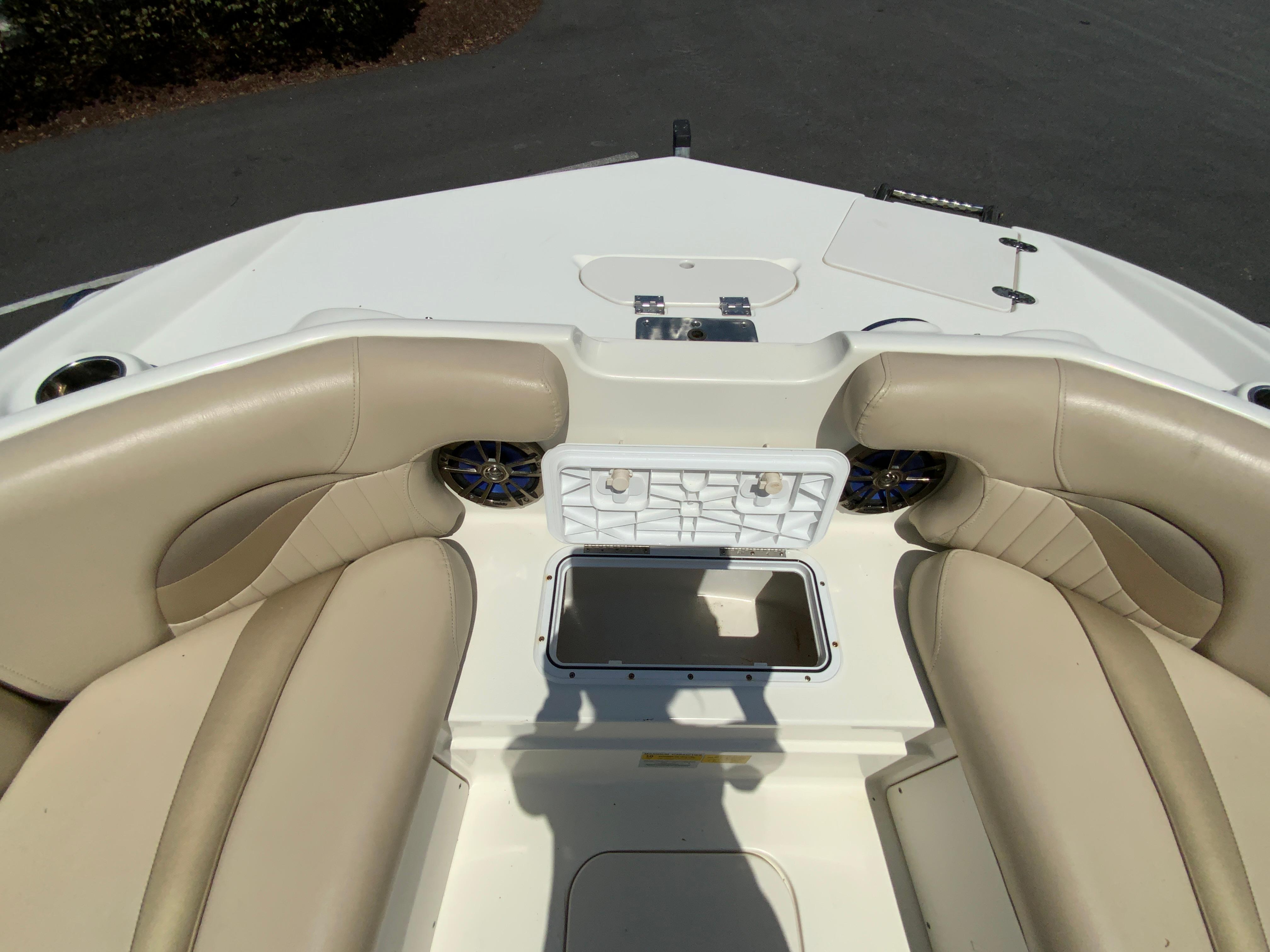 2014 Nauticstar 203DC Sport Deck-23