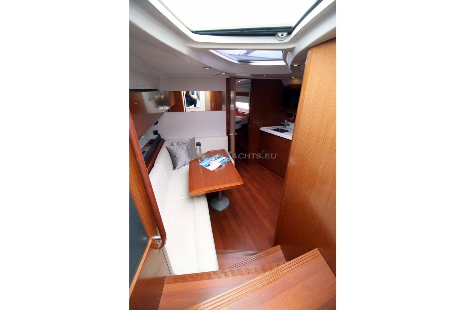2011 Beneteau Gran Turismo 38 large 26