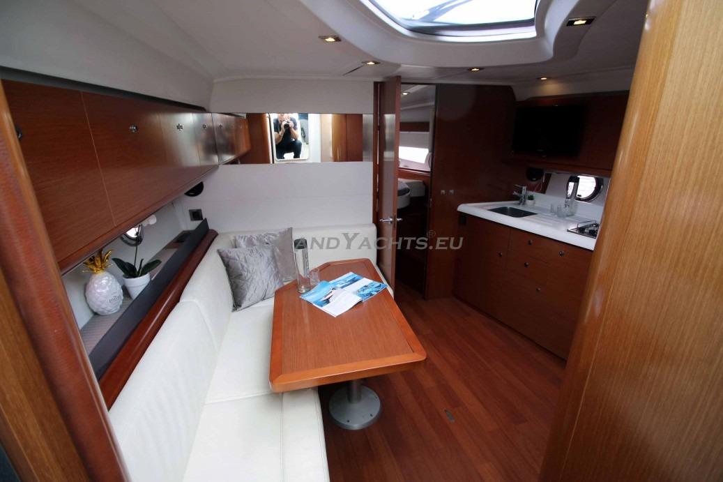 2011 Beneteau Gran Turismo 38 large 27