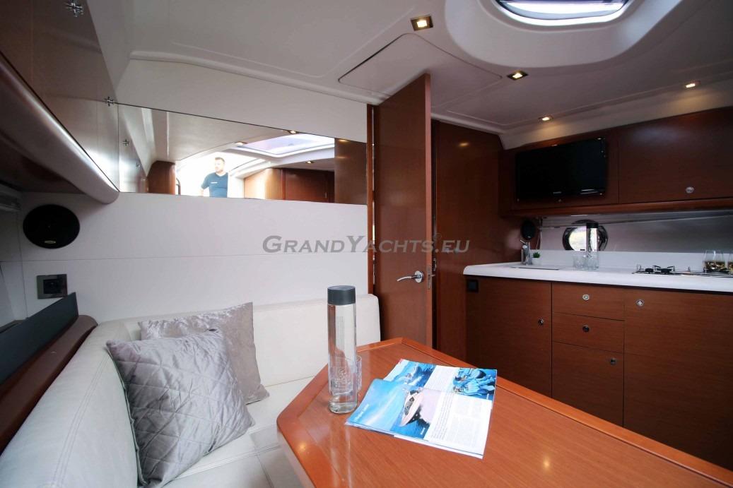 2011 Beneteau Gran Turismo 38 large 29