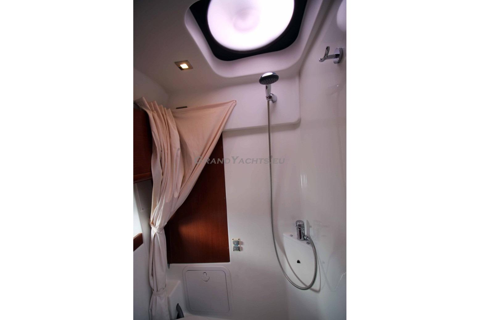 2011 Beneteau Gran Turismo 38 large 52