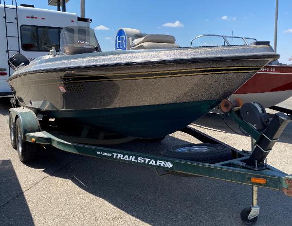 1998 Tracker Boats boat for sale, model of the boat is TARGA & Image # 2 of 11