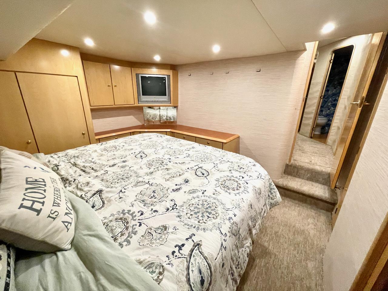 2003-ocean-yachts-62-enclosed-bridge-power-9828175-20250608070754159-1_XLARGE