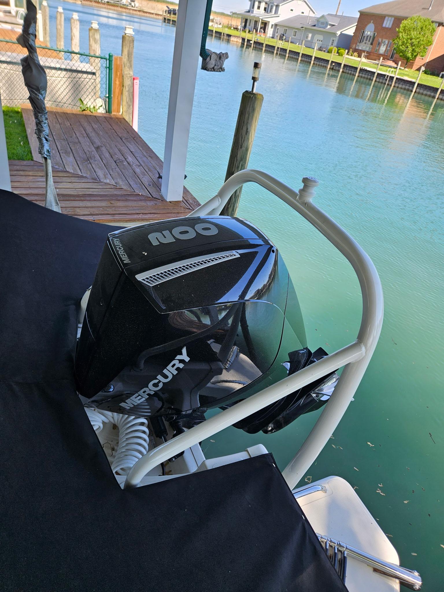 2022-boston-whaler-210-montauk-power-9718176-20250516152004583-1_XLARGE