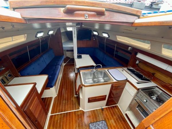 34' Catalina, Listing Number 100916048, Image No. 2