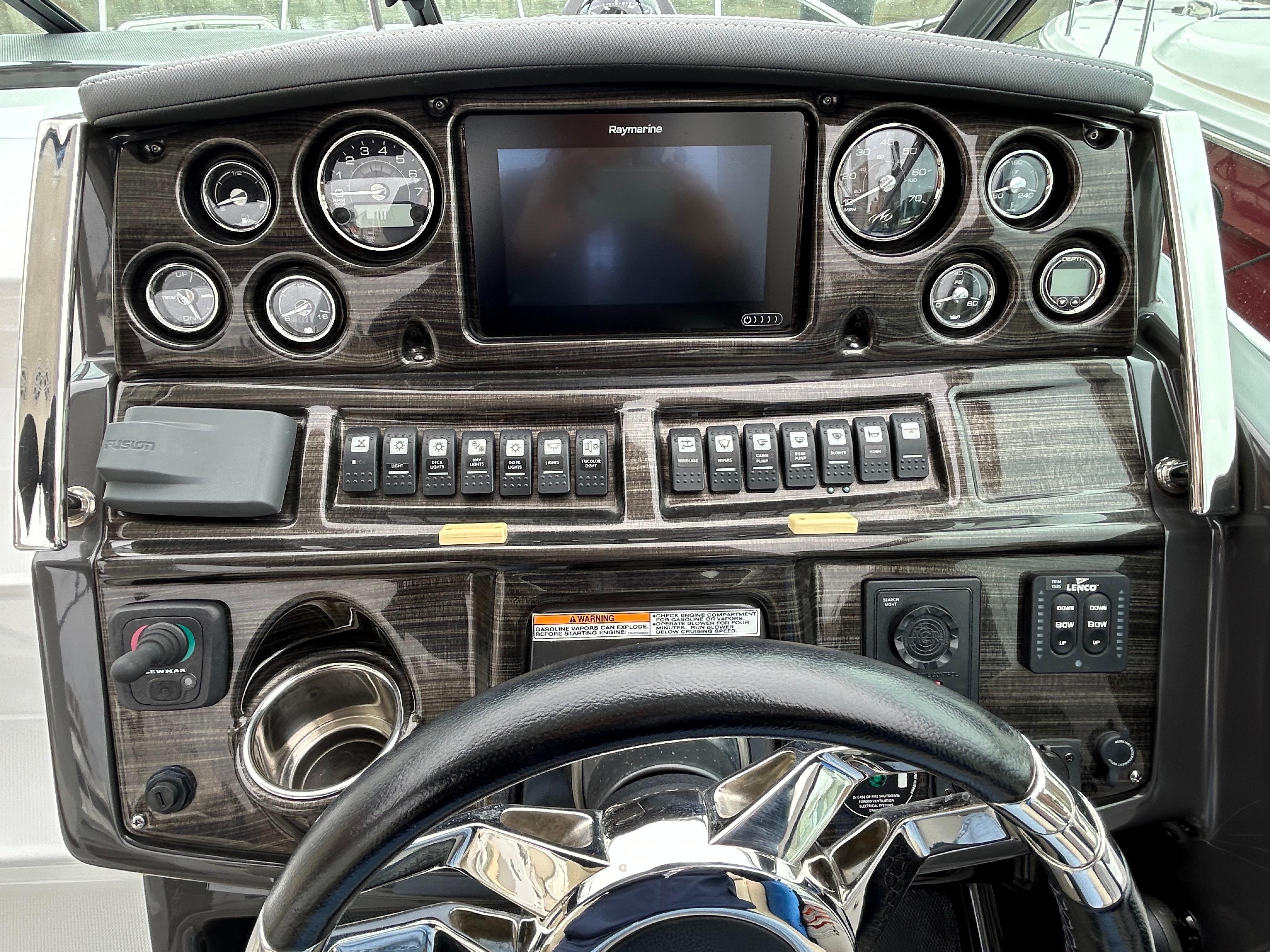 2019-monterey-295-sport-yacht-power-9718179-20250317132208494-1_XLARGE