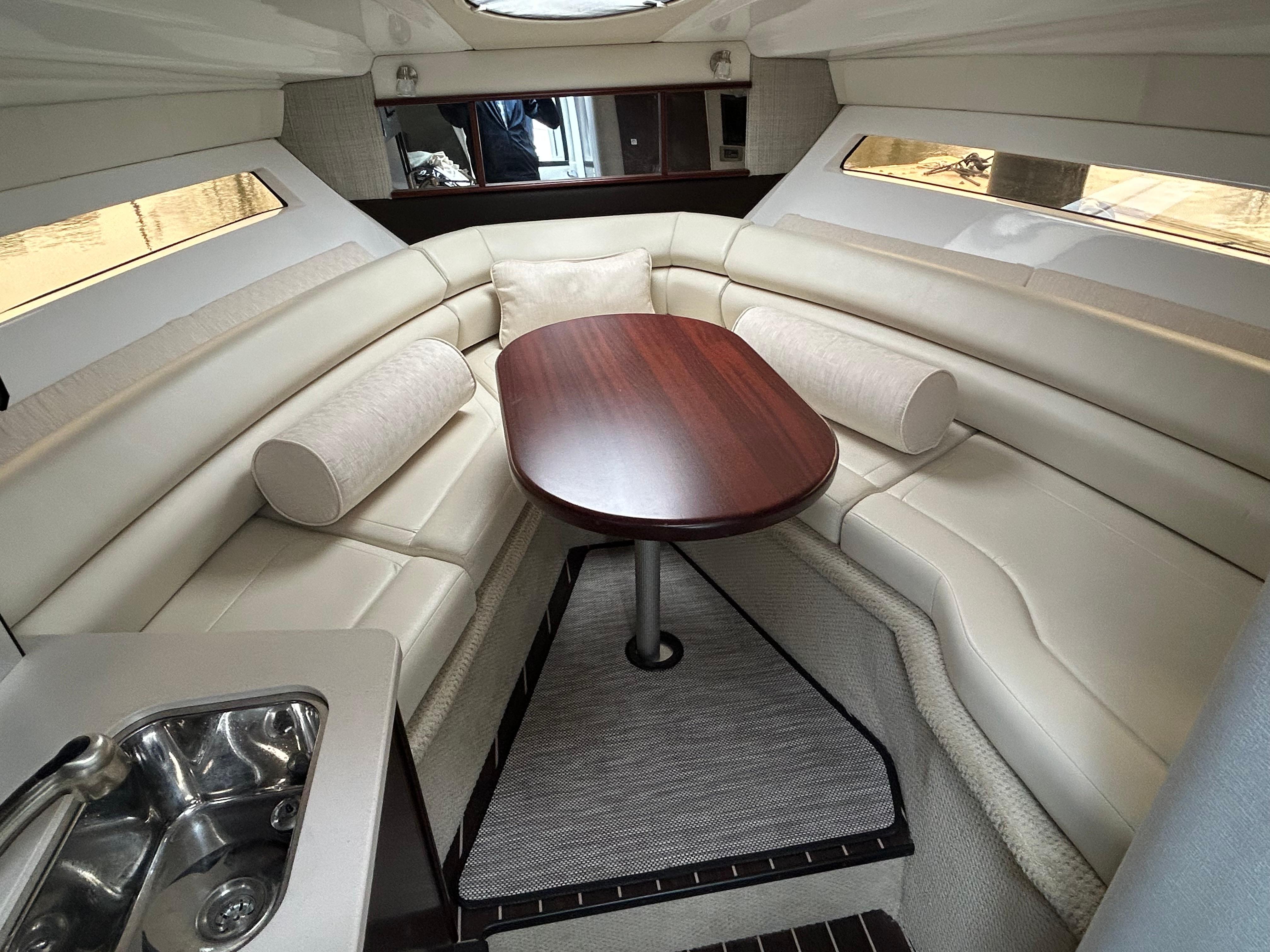2019-monterey-295-sport-yacht-power-9718179-20250318062656077-1_XLARGE