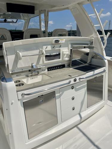 42' Boston Whaler, Listing Number 100915830, - Photo No. 51