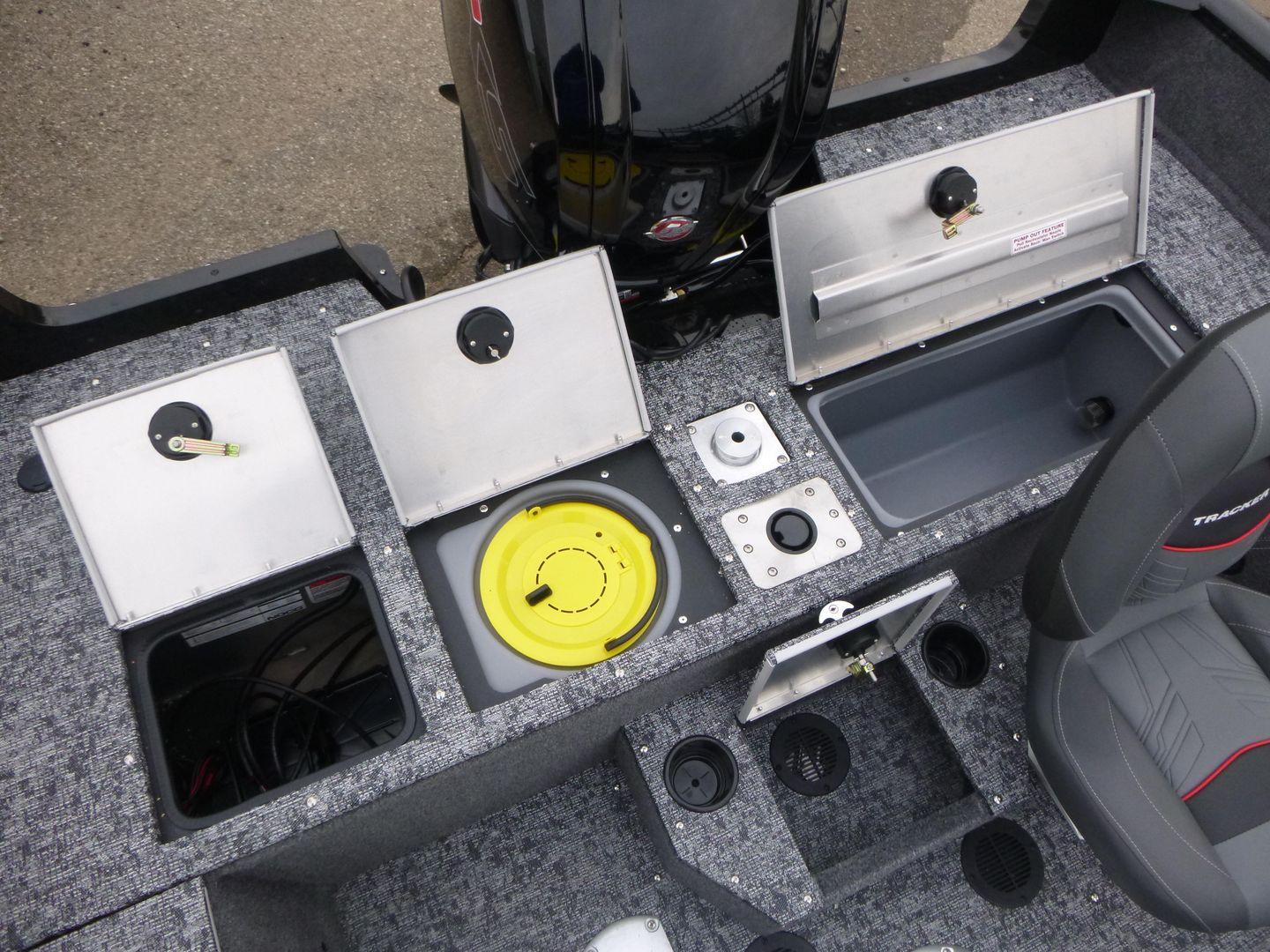 2025 Tracker Pro Guide V-175 WT Gallery