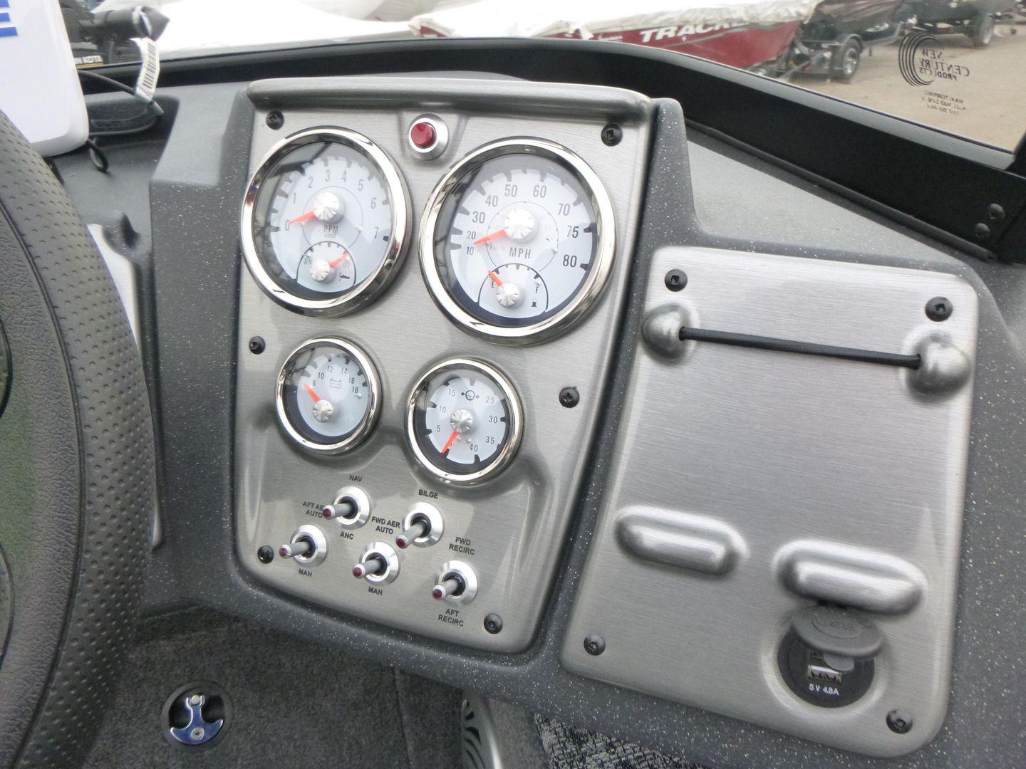 2025 Tracker Pro Guide V-175 WT Gallery