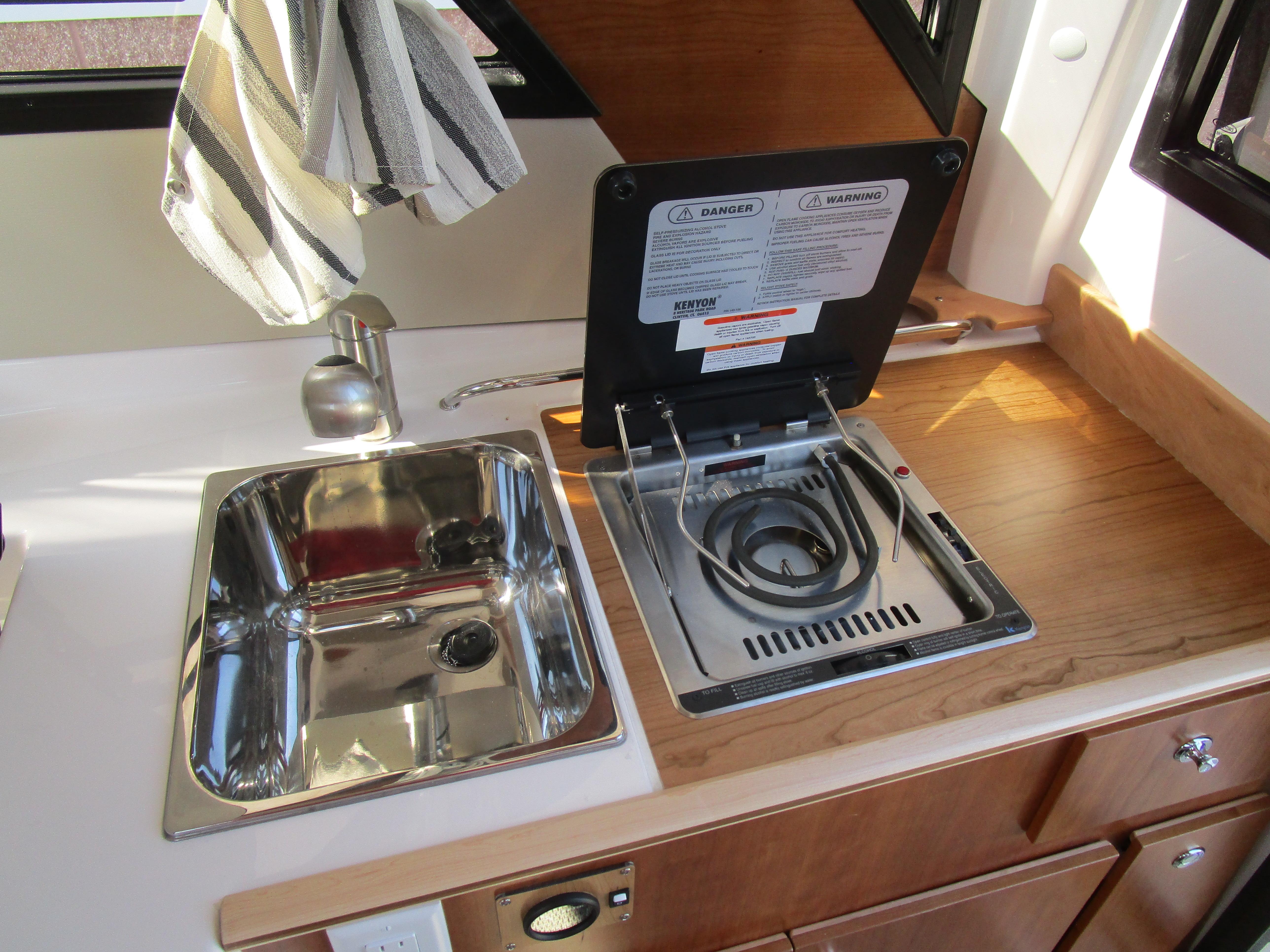 2025 Cutwater C-248 Coupe Gallery