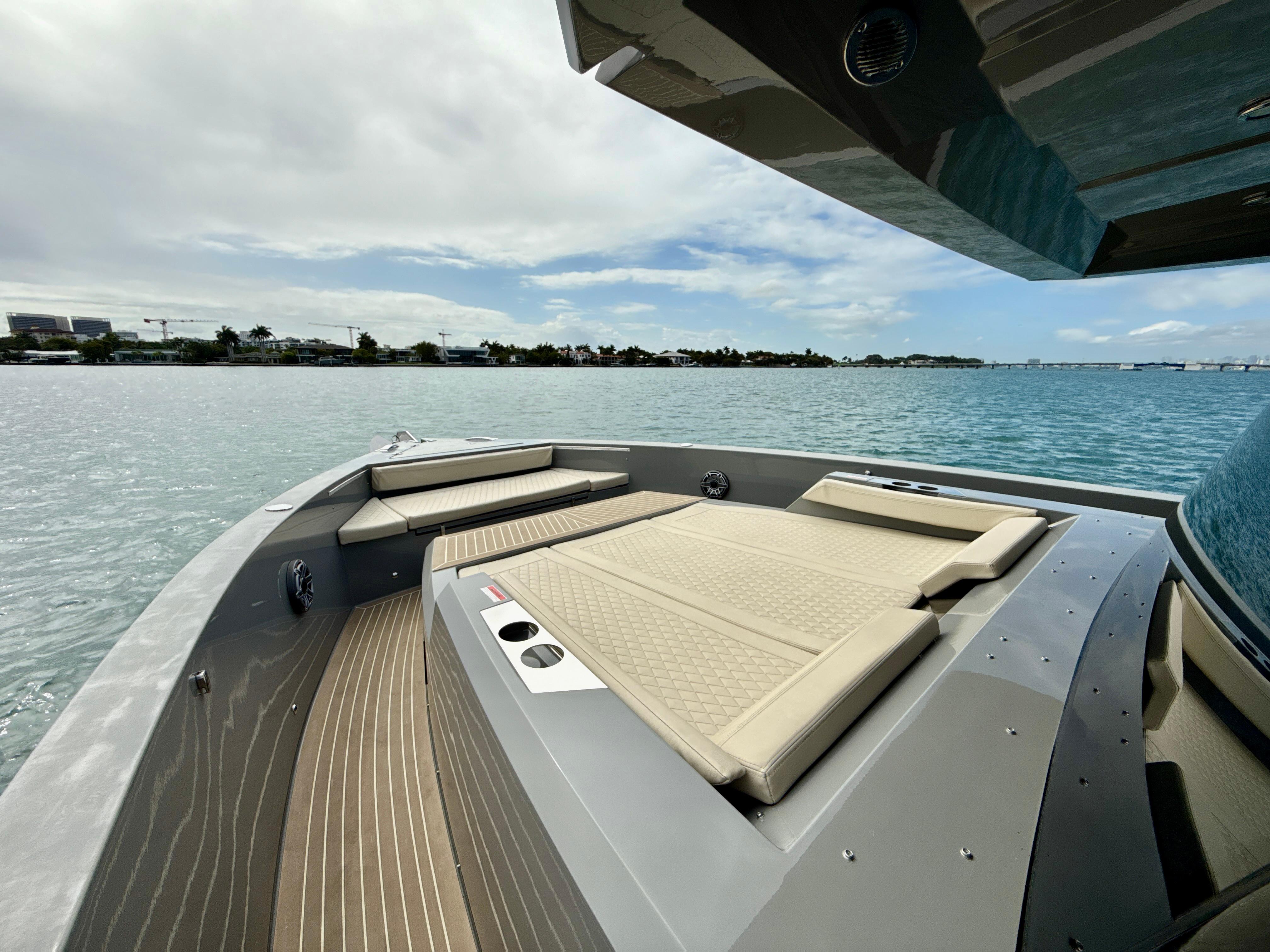 De Antonio Yachts-D50 Coupé 2023 -FL-US-9758184 | Thumbnail