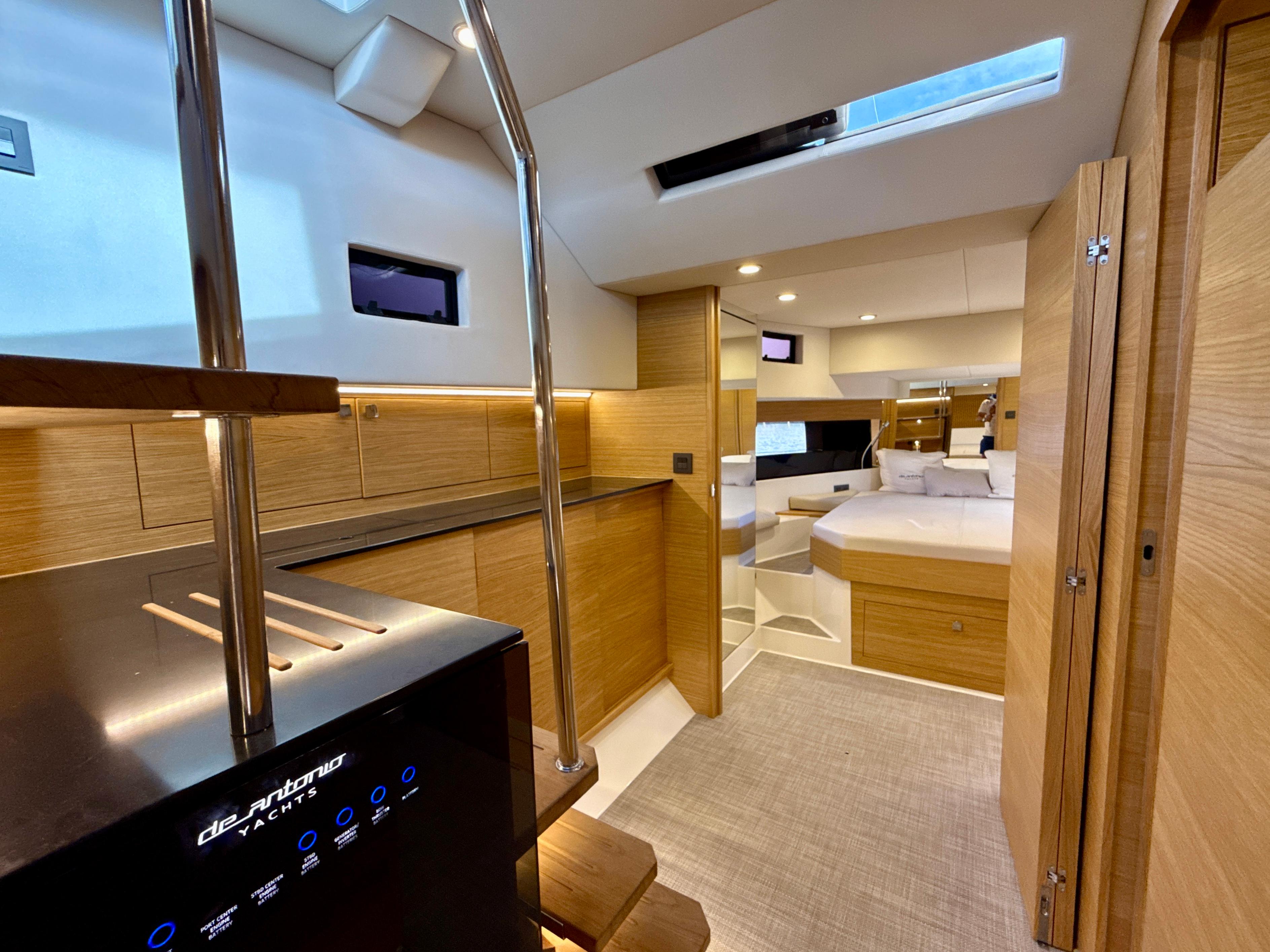 De Antonio Yachts-D50 Coupé 2023 -FL-US-9758184 | Thumbnail