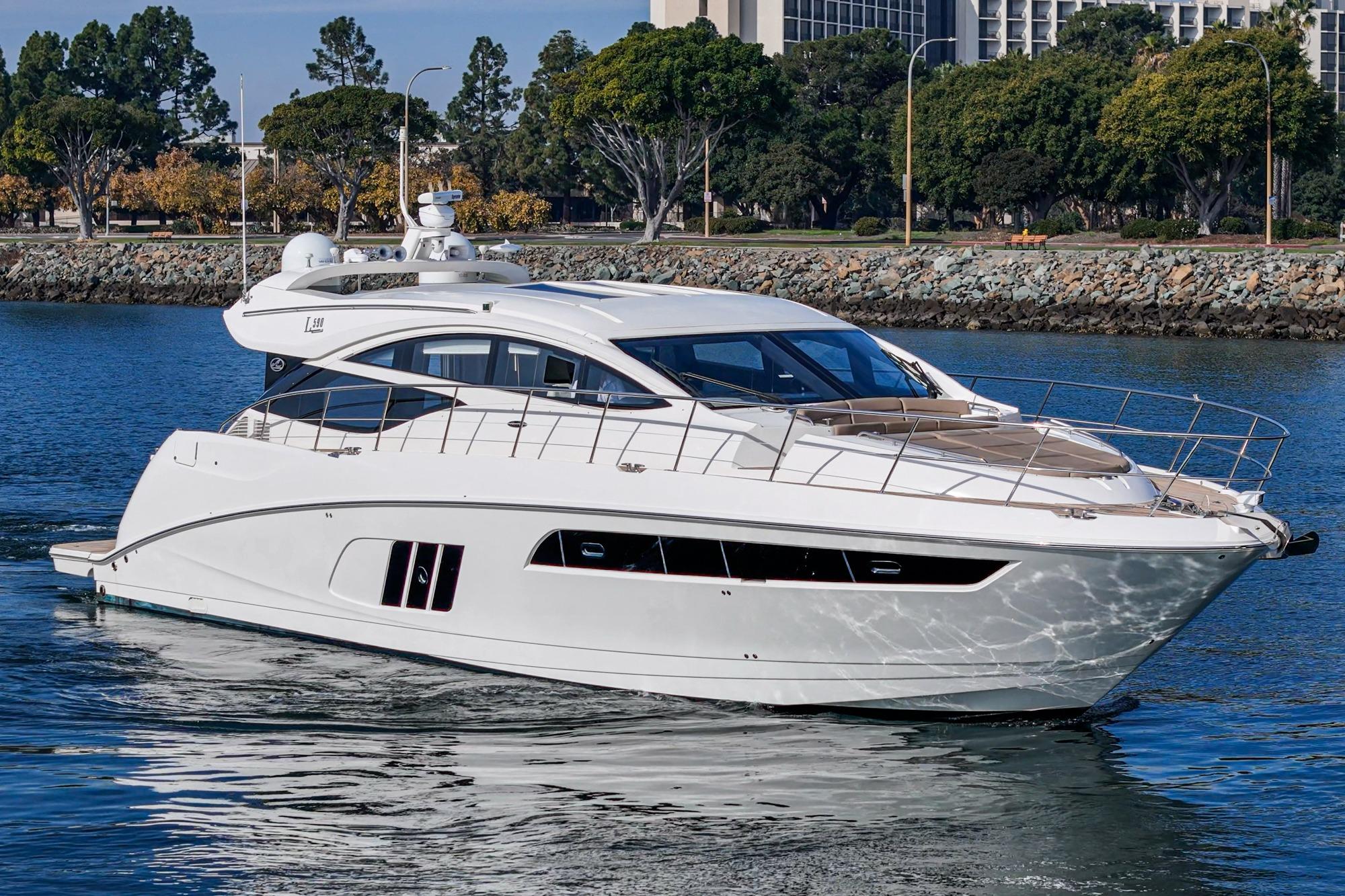 2016 Sea Ray L590 #TBJRP1402H inventory image at Sun Country Marine Group, San Diego Harbor Island