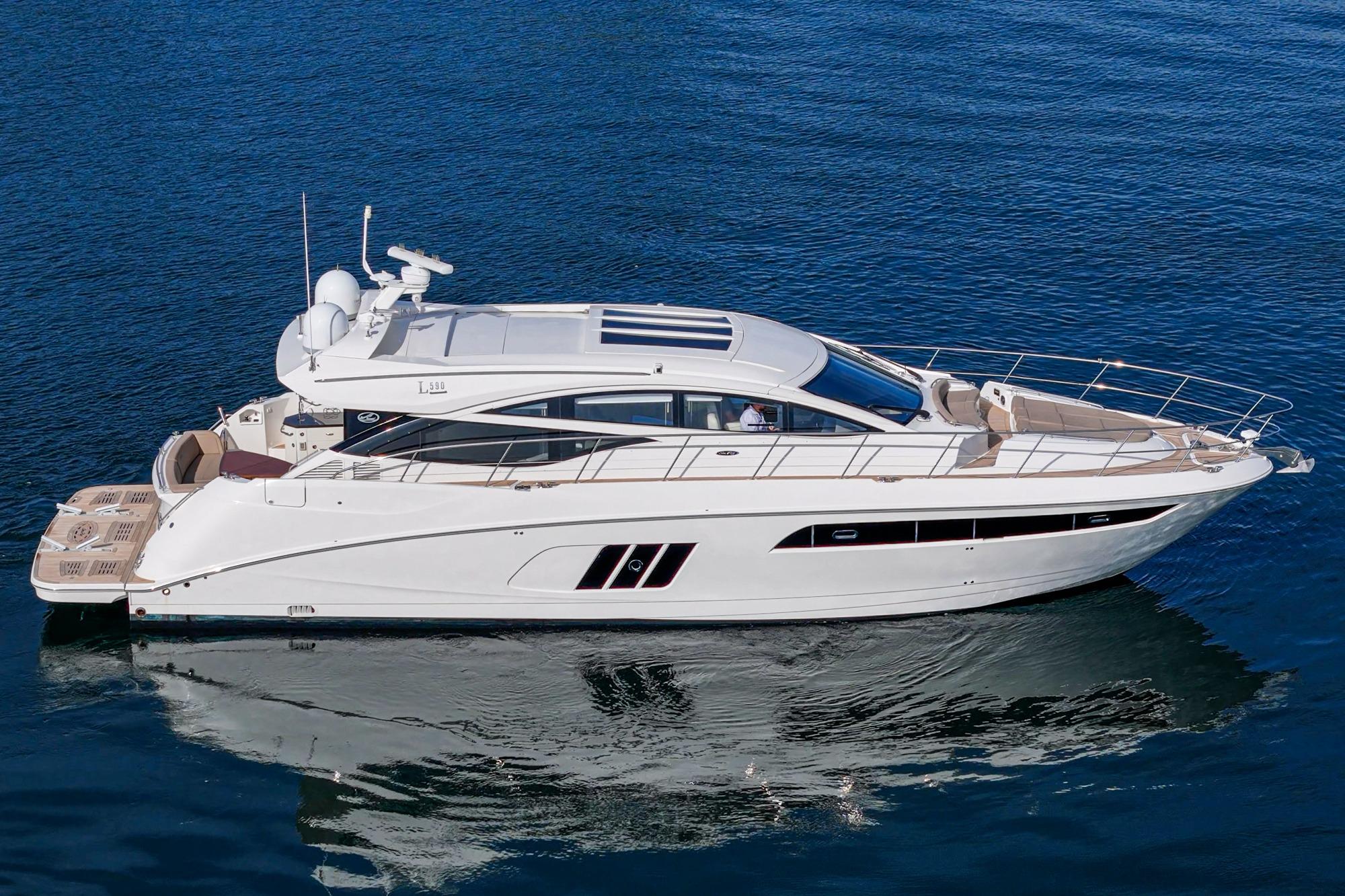 2016 Sea Ray L590 #TBJRP1402H inventory image at Sun Country Marine Group, San Diego Harbor Island