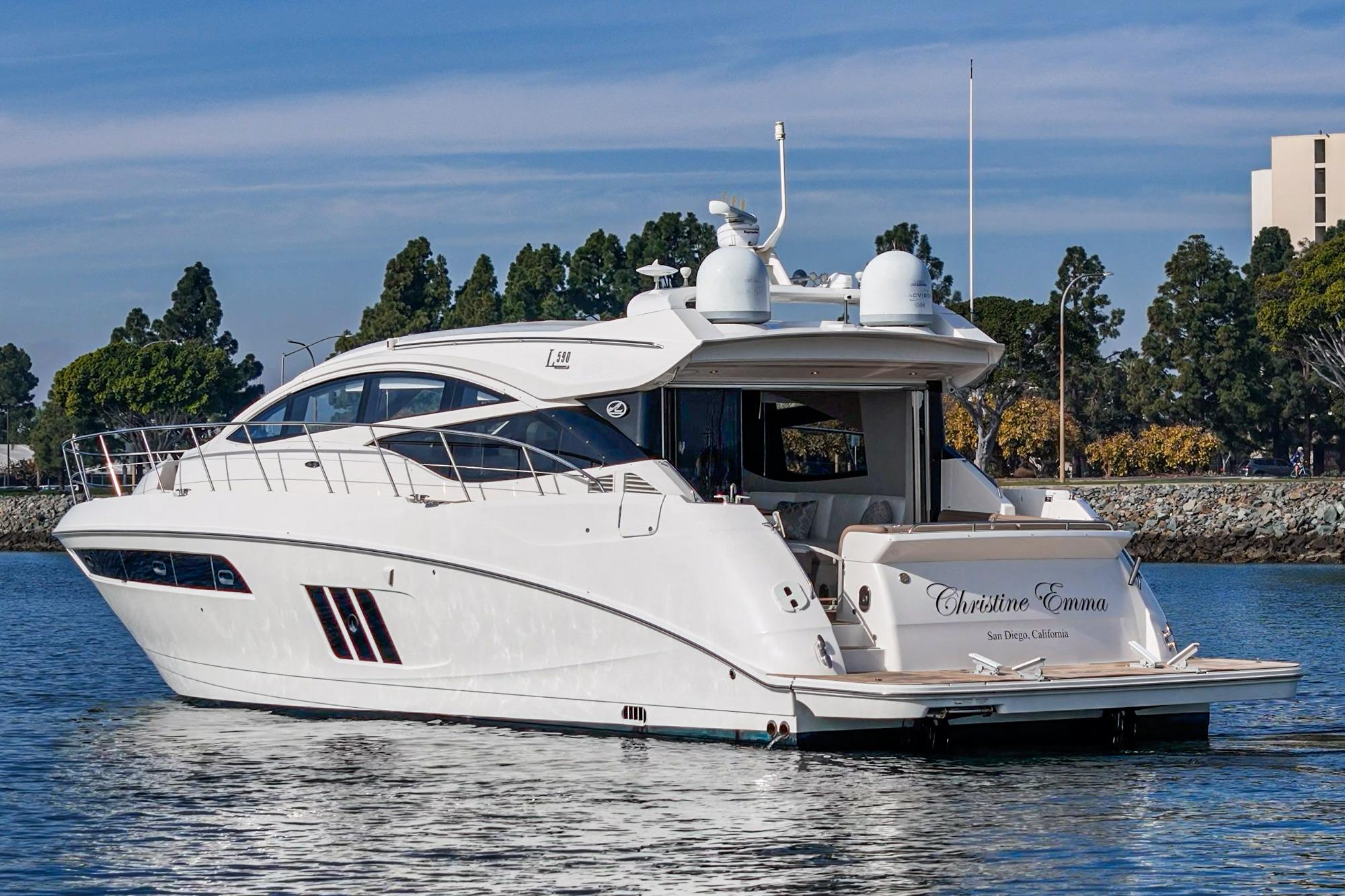 2016 Sea Ray L590 #TBJRP1402H inventory image at Sun Country Marine Group, San Diego Harbor Island