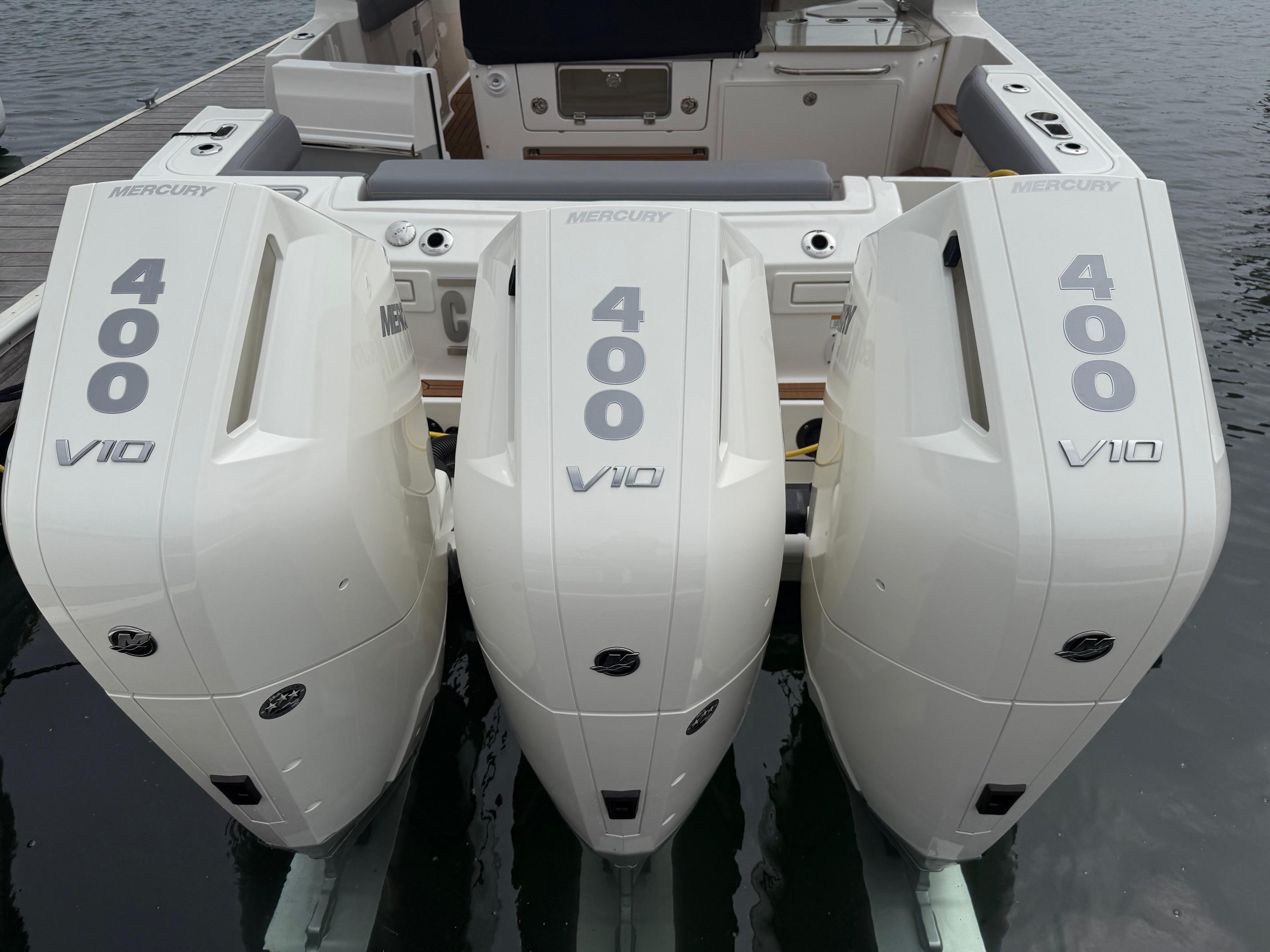 2024 Boston Whaler 350 Realm #TBBB0675KLLC inventory image at Sun Country Marine Group, Newport Beach 2024 Boston Whaler 350 Realm #TBBB0675KLLC inventory image at Sun Country Marine Group, Newport Beach
