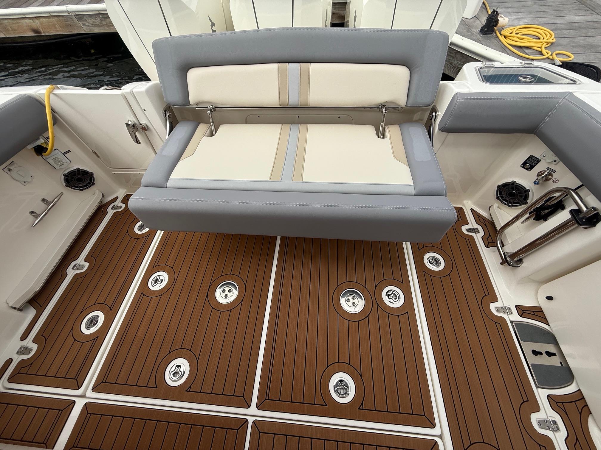 2024 Boston Whaler 350 Realm #TBBB0675KLLC inventory image at Sun Country Marine Group, Newport Beach 2024 Boston Whaler 350 Realm #TBBB0675KLLC inventory image at Sun Country Marine Group, Newport Beach