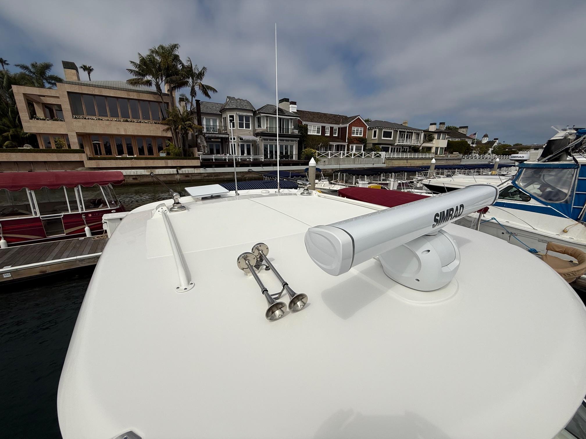 2024 Boston Whaler 350 Realm #TBBB0675KLLC inventory image at Sun Country Marine Group, Newport Beach 2024 Boston Whaler 350 Realm #TBBB0675KLLC inventory image at Sun Country Marine Group, Newport Beach