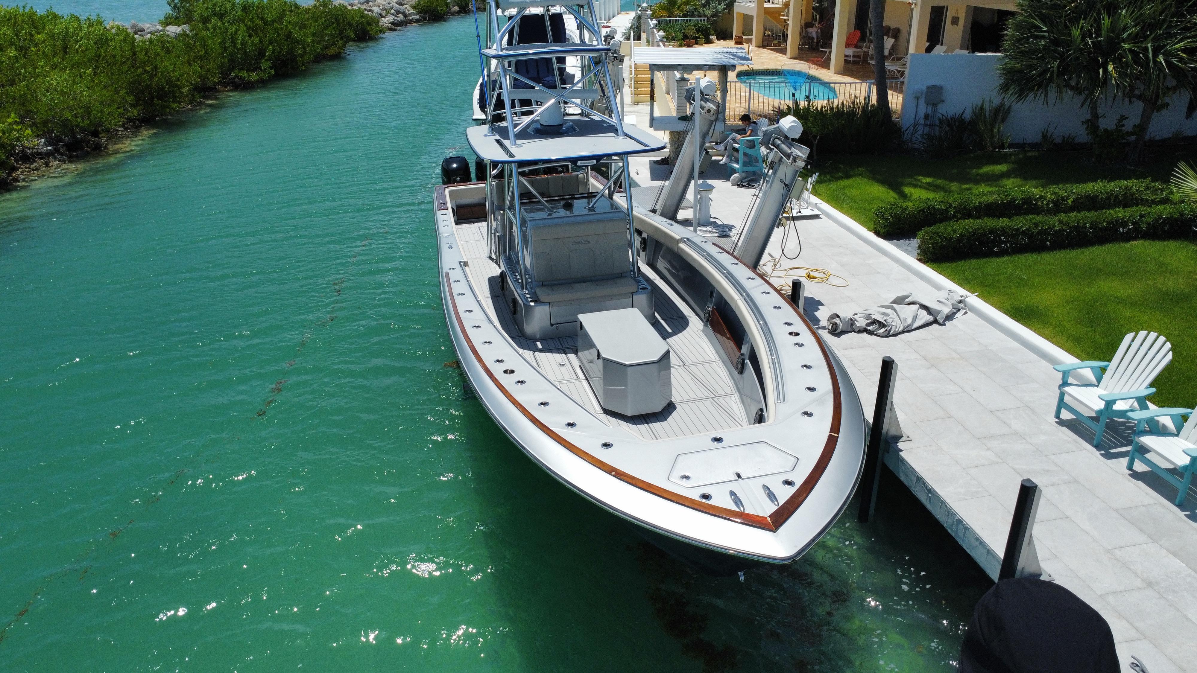 platinum yacht sales photos