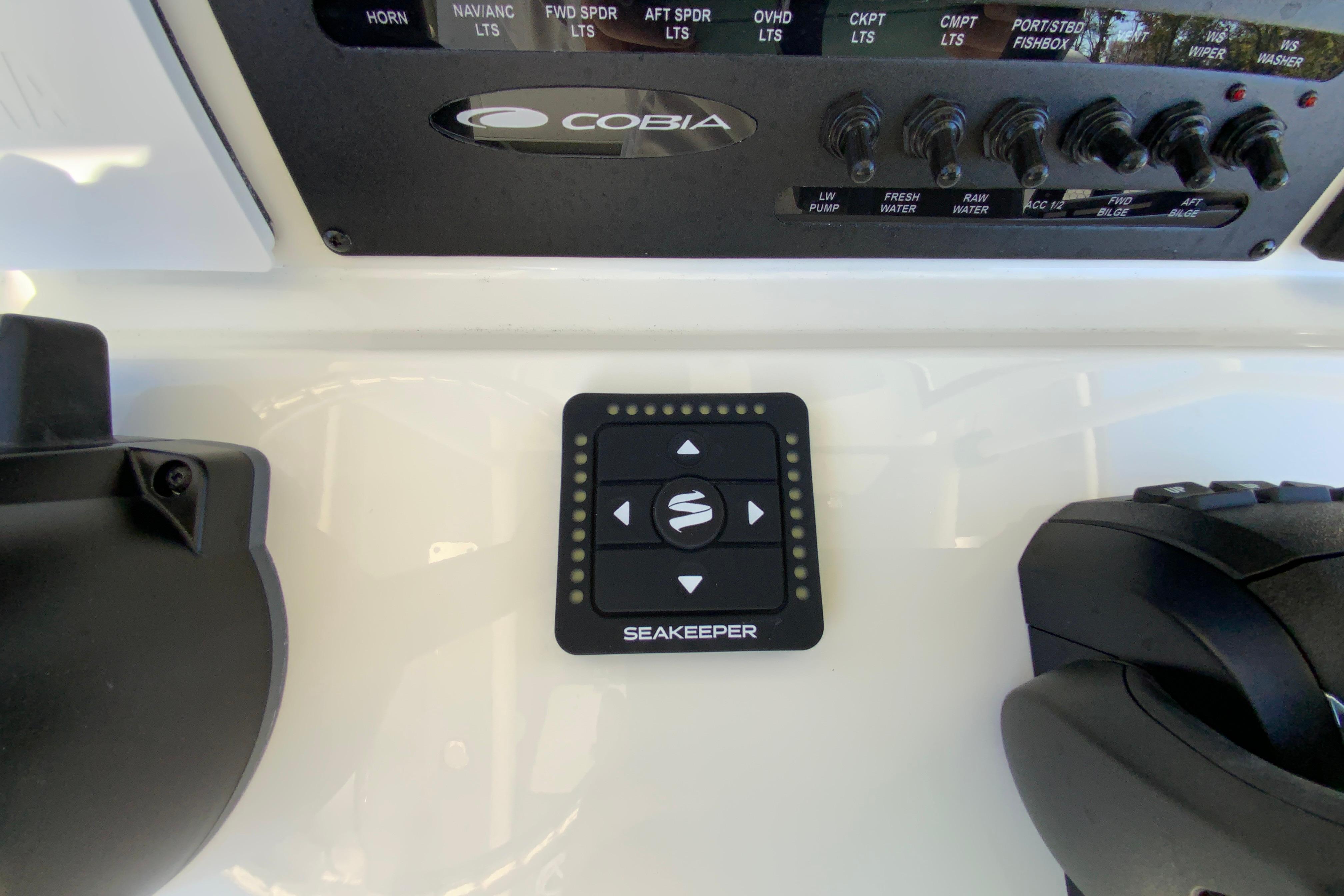 2026 Cobia 265 Center Console-13