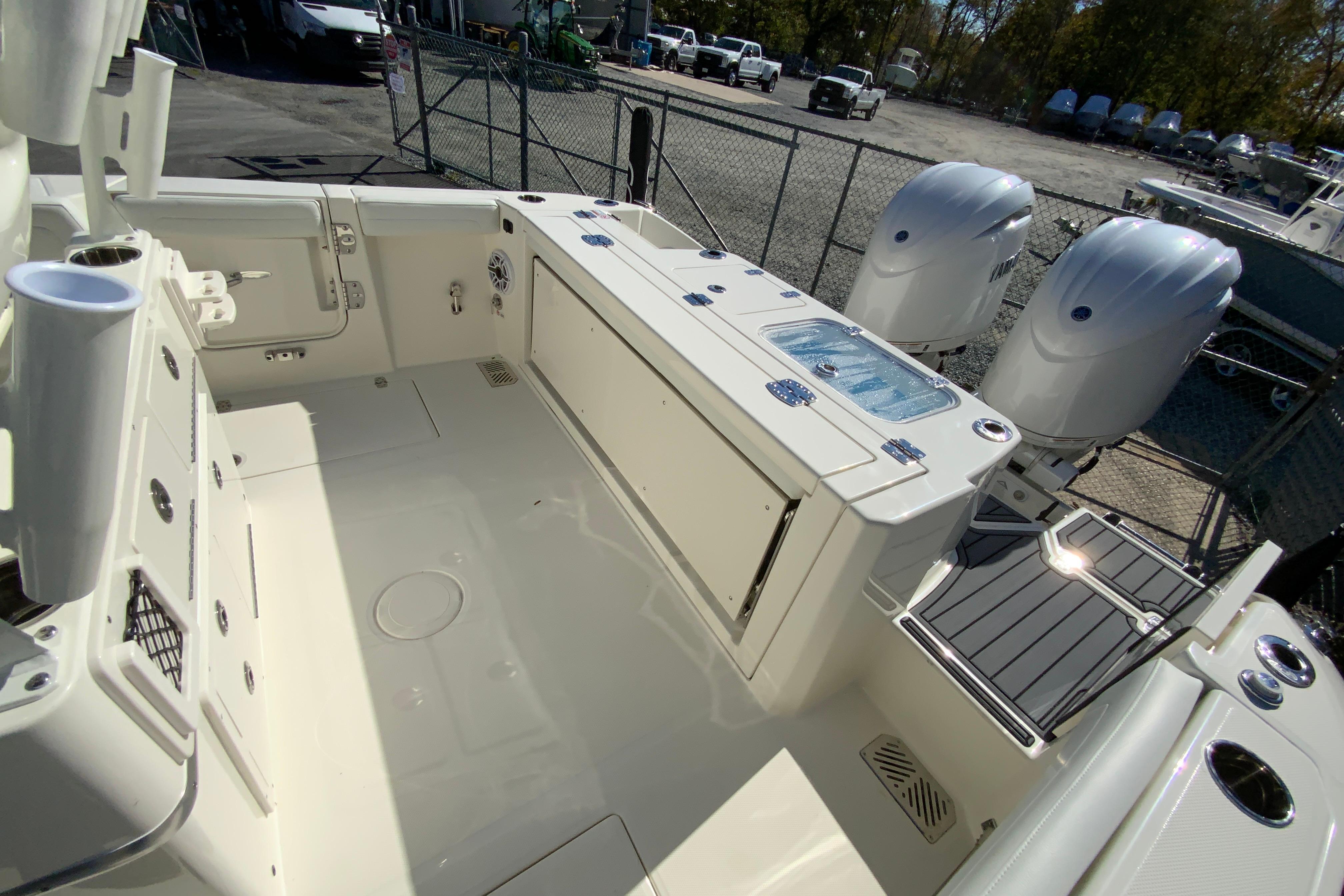 2026 Cobia 265 Center Console-17