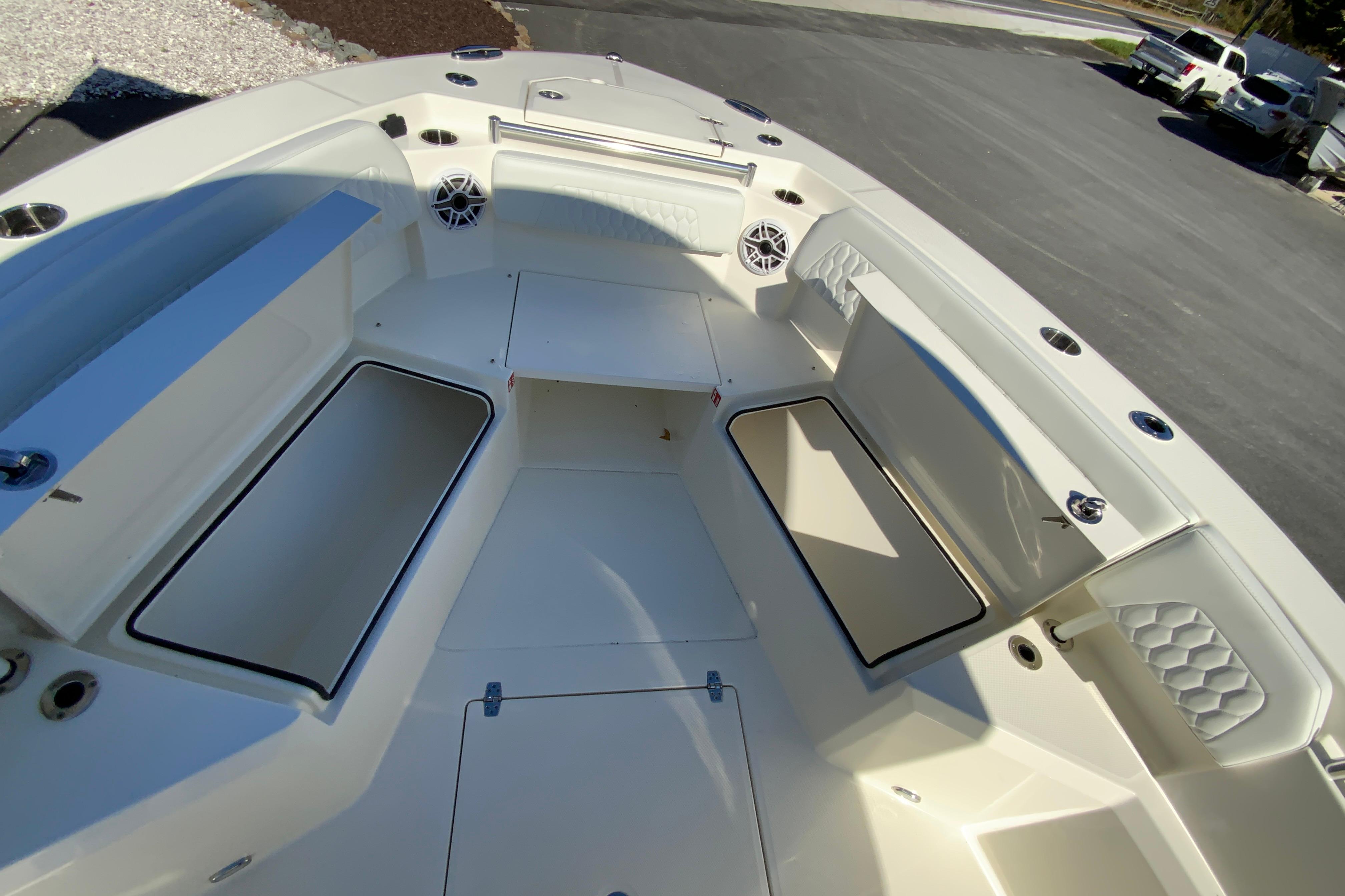 2026 Cobia 265 Center Console-38