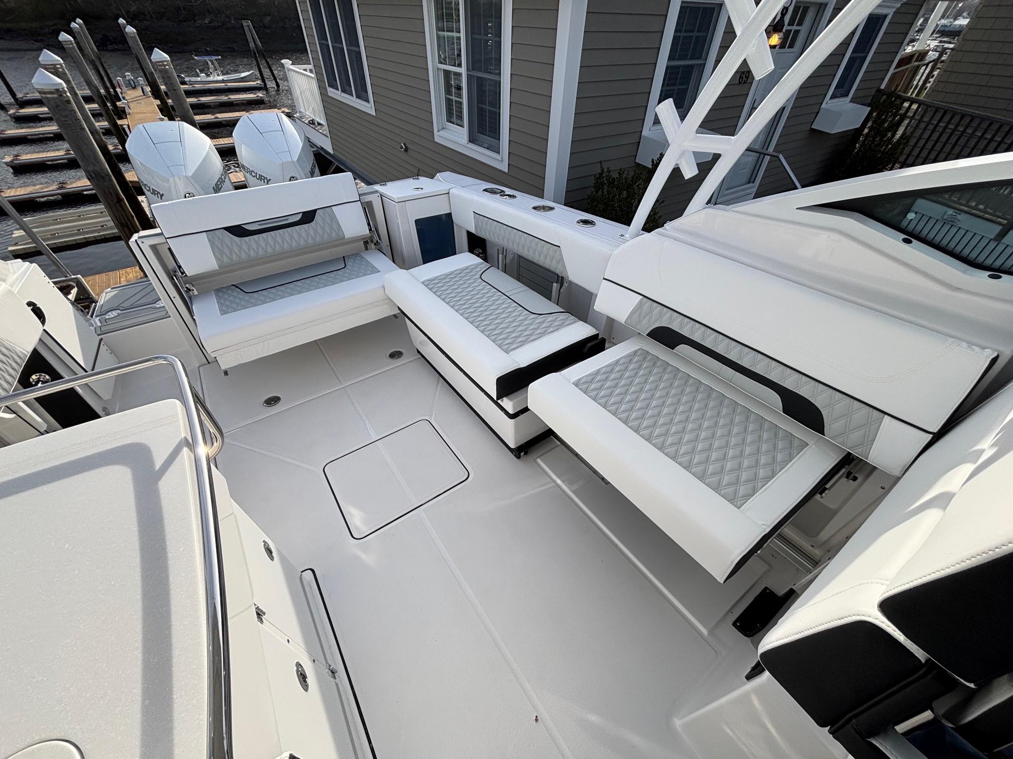 2025-blackfin-272-dc-power-9718200-20250430080049895-1_XLARGE