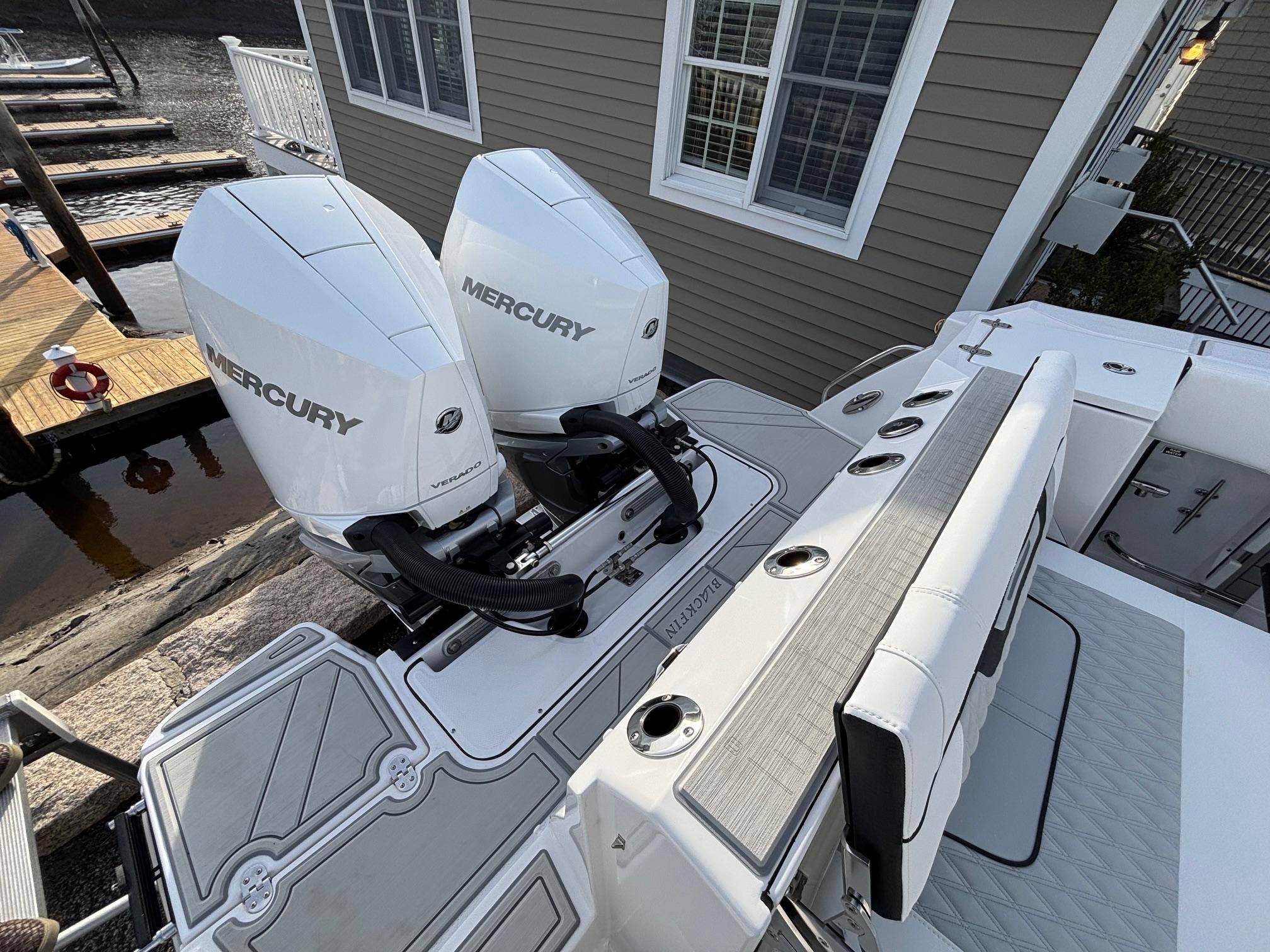 2025-blackfin-272-dc-power-9718200-20250430080054947-1_XLARGE