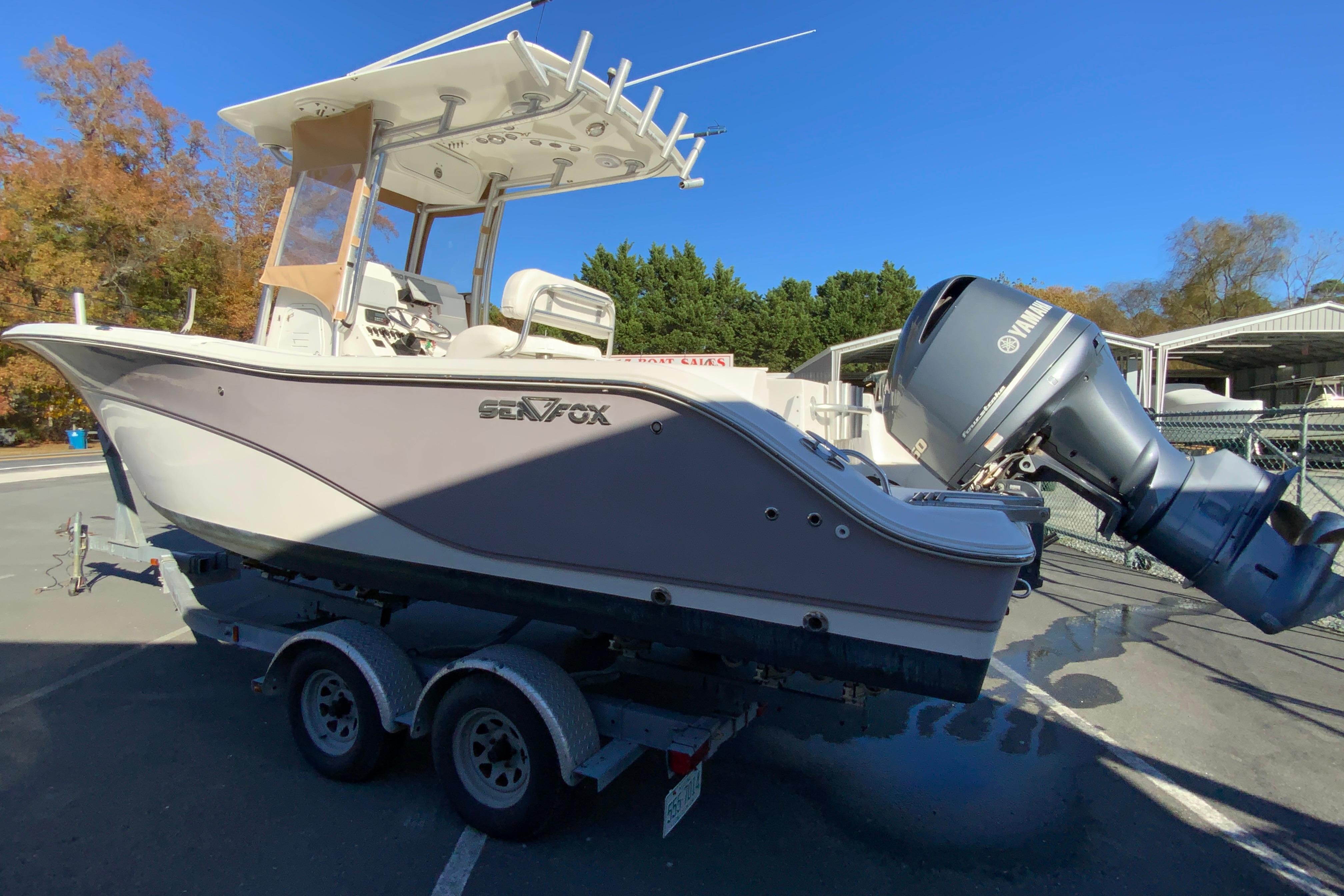 2011 Sea fox 256 Center Console-7