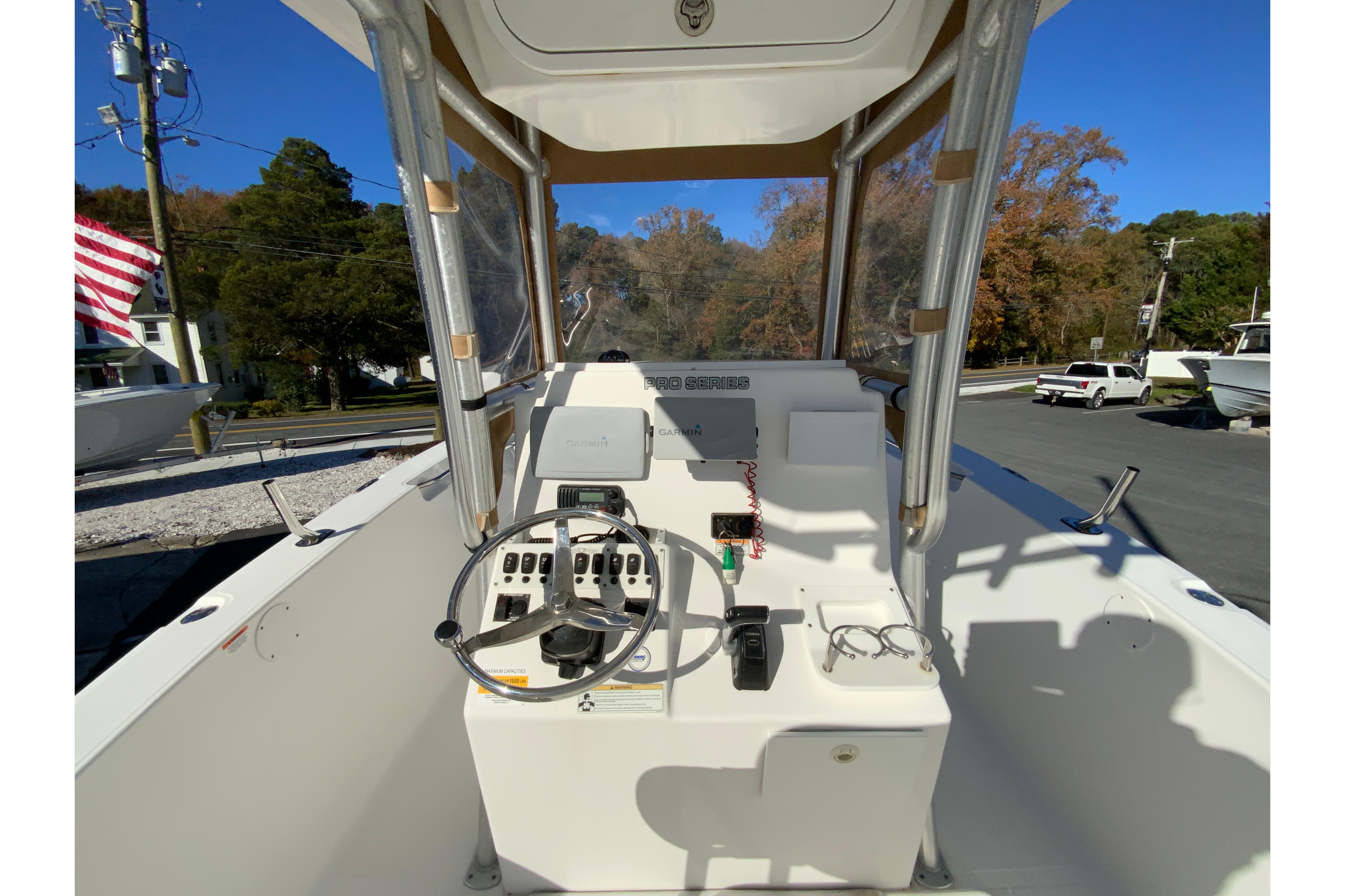 2011 Sea fox 256 Center Console-11