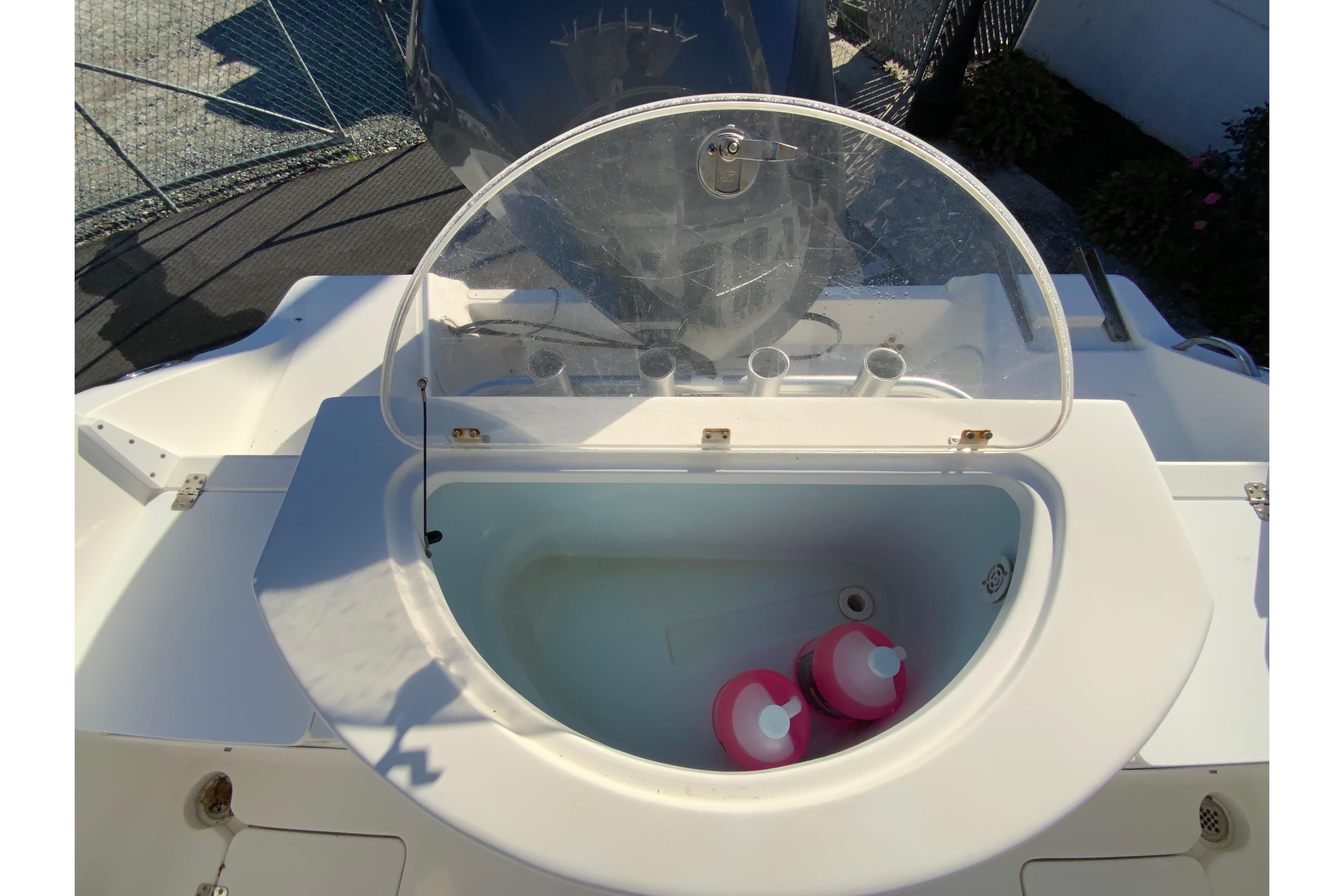 2011 Sea fox 256 Center Console-16