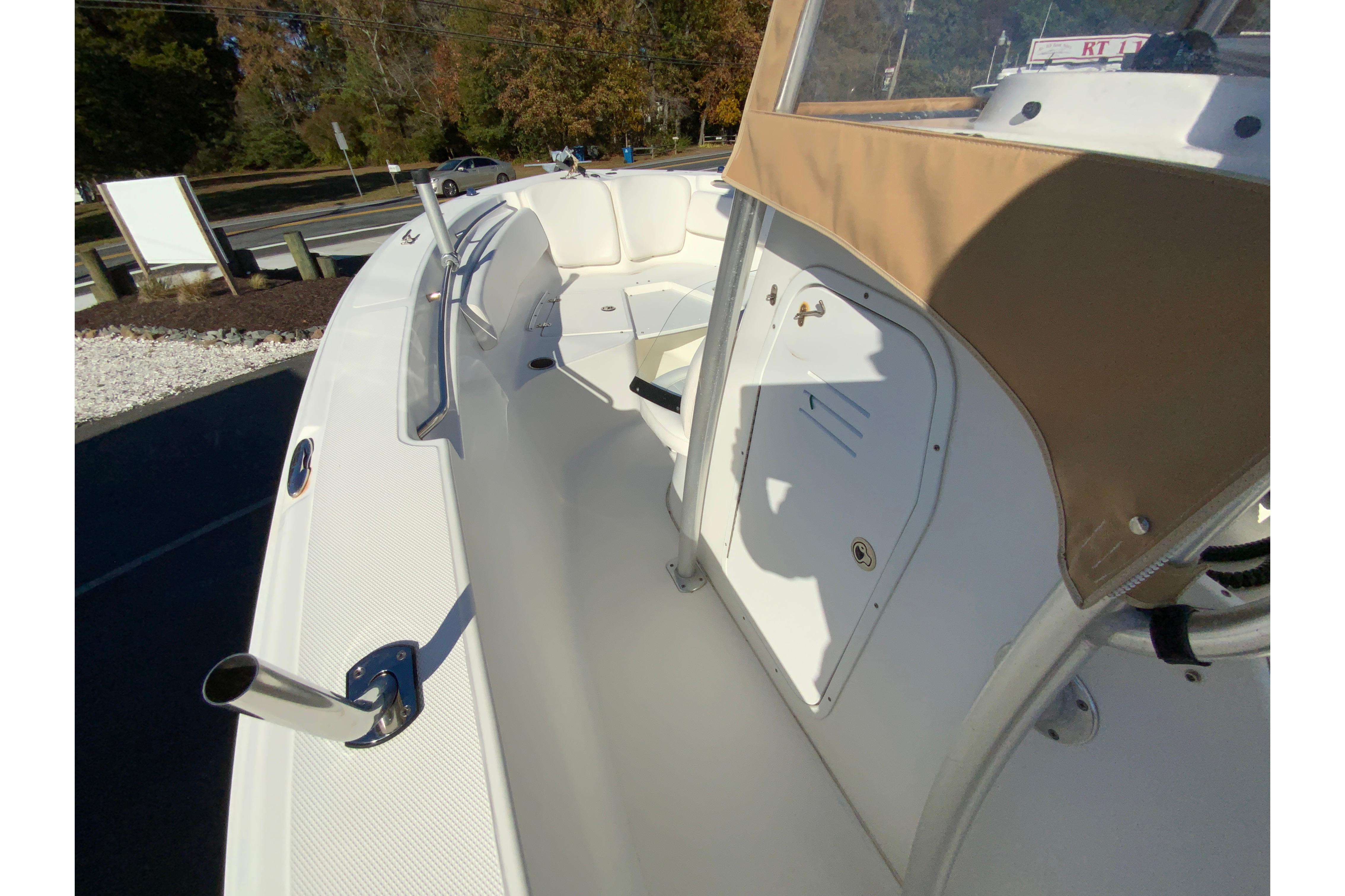 2011 Sea fox 256 Center Console-18