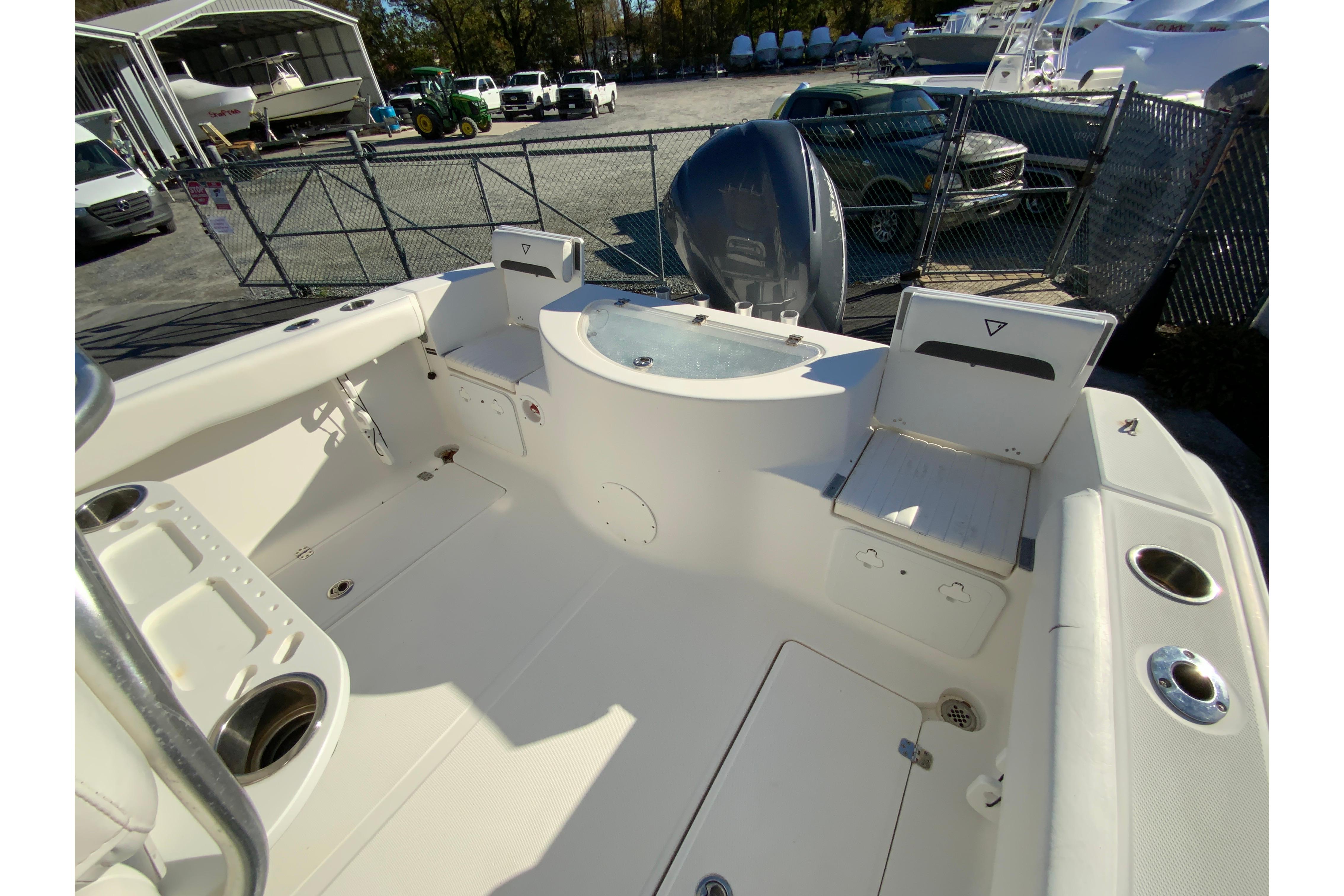 2011 Sea fox 256 Center Console-25