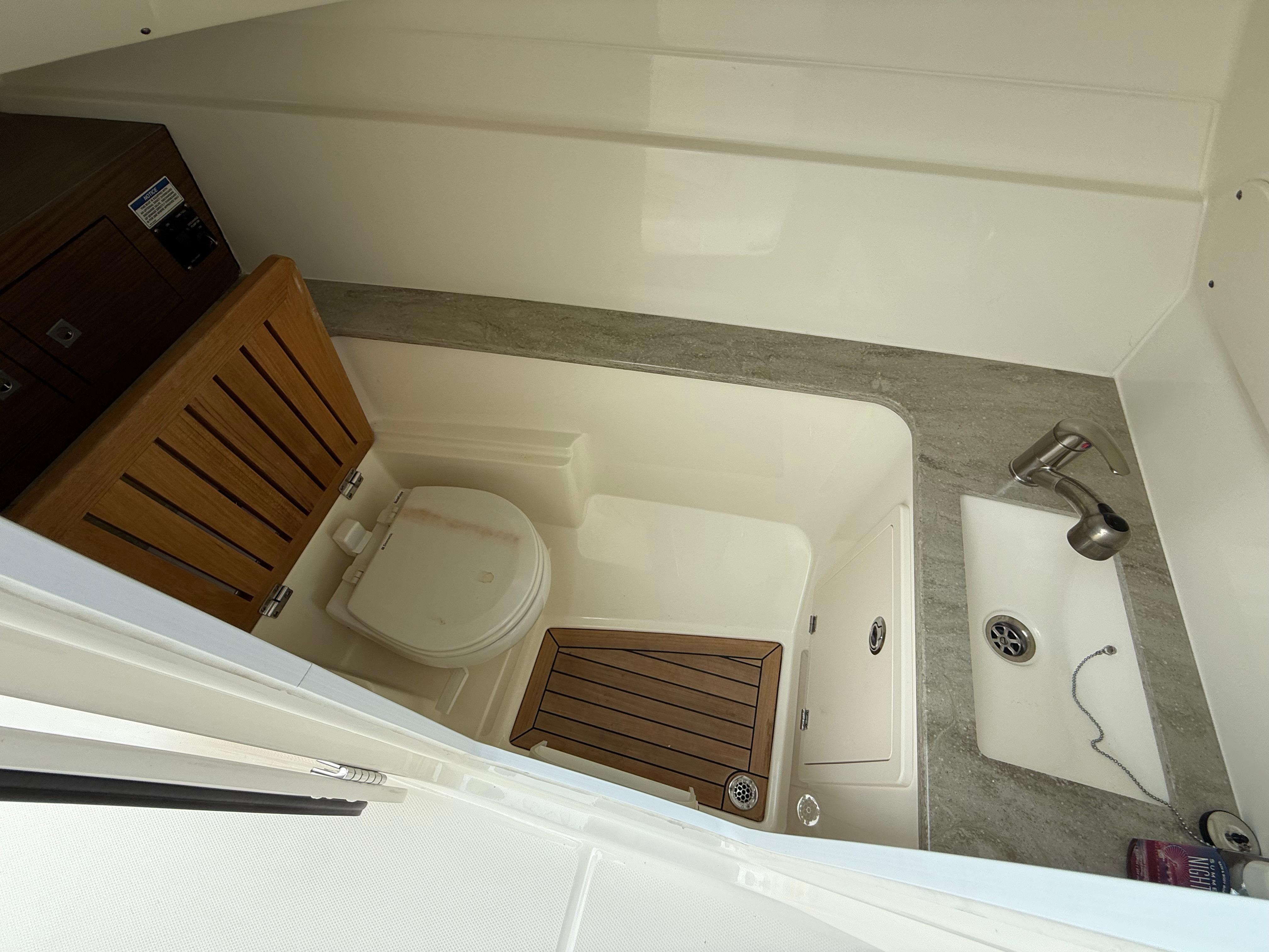 2017 Boston Whaler 320 Vantage #TBRL0331 inventory image at Sun Country Marine Group, Newport Beach 2017 Boston Whaler 320 Vantage #TBRL0331 inventory image at Sun Country Marine Group, Newport Beach