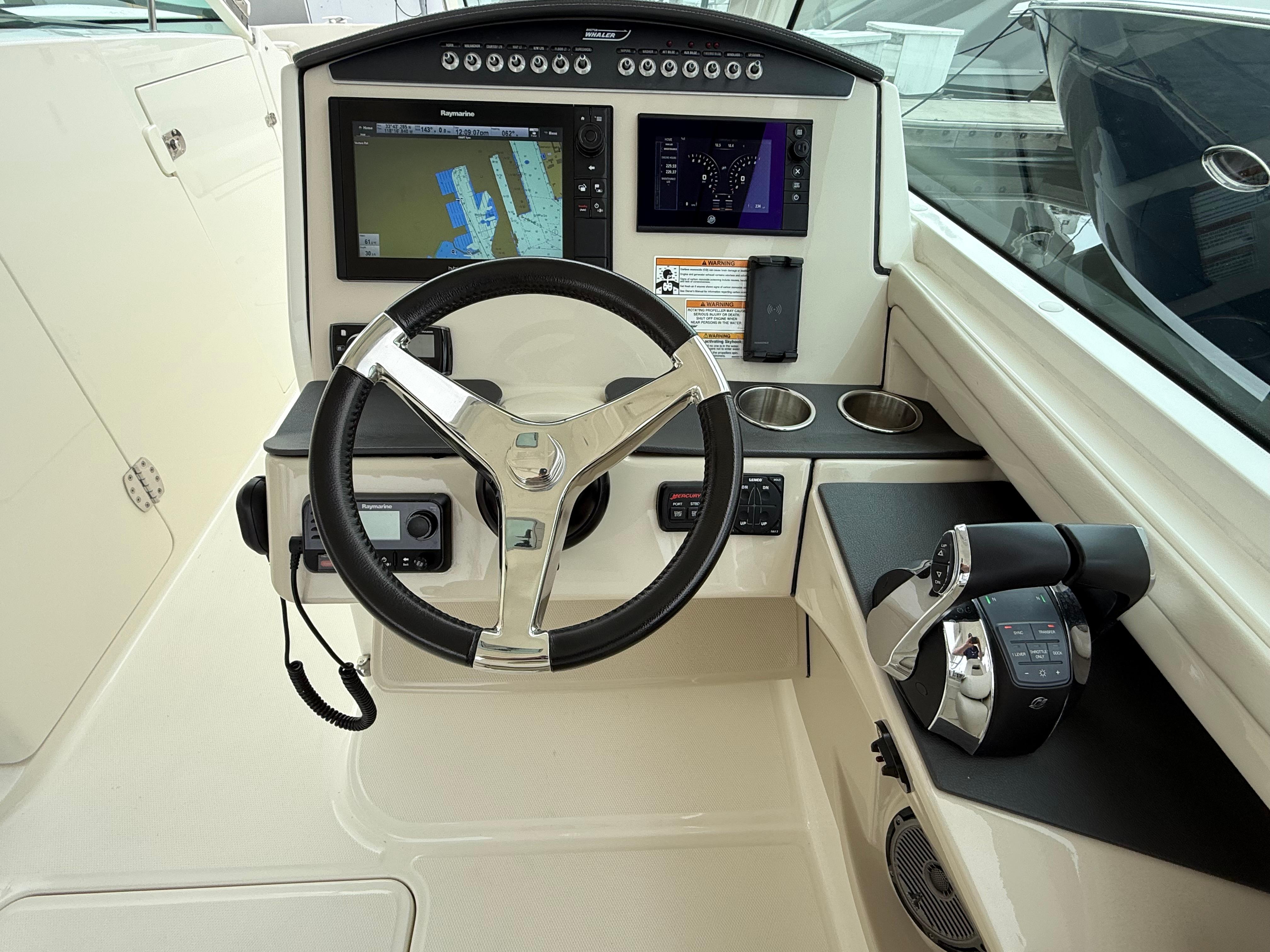 2017 Boston Whaler 320 Vantage #TBRL0331 inventory image at Sun Country Marine Group, Newport Beach 2017 Boston Whaler 320 Vantage #TBRL0331 inventory image at Sun Country Marine Group, Newport Beach