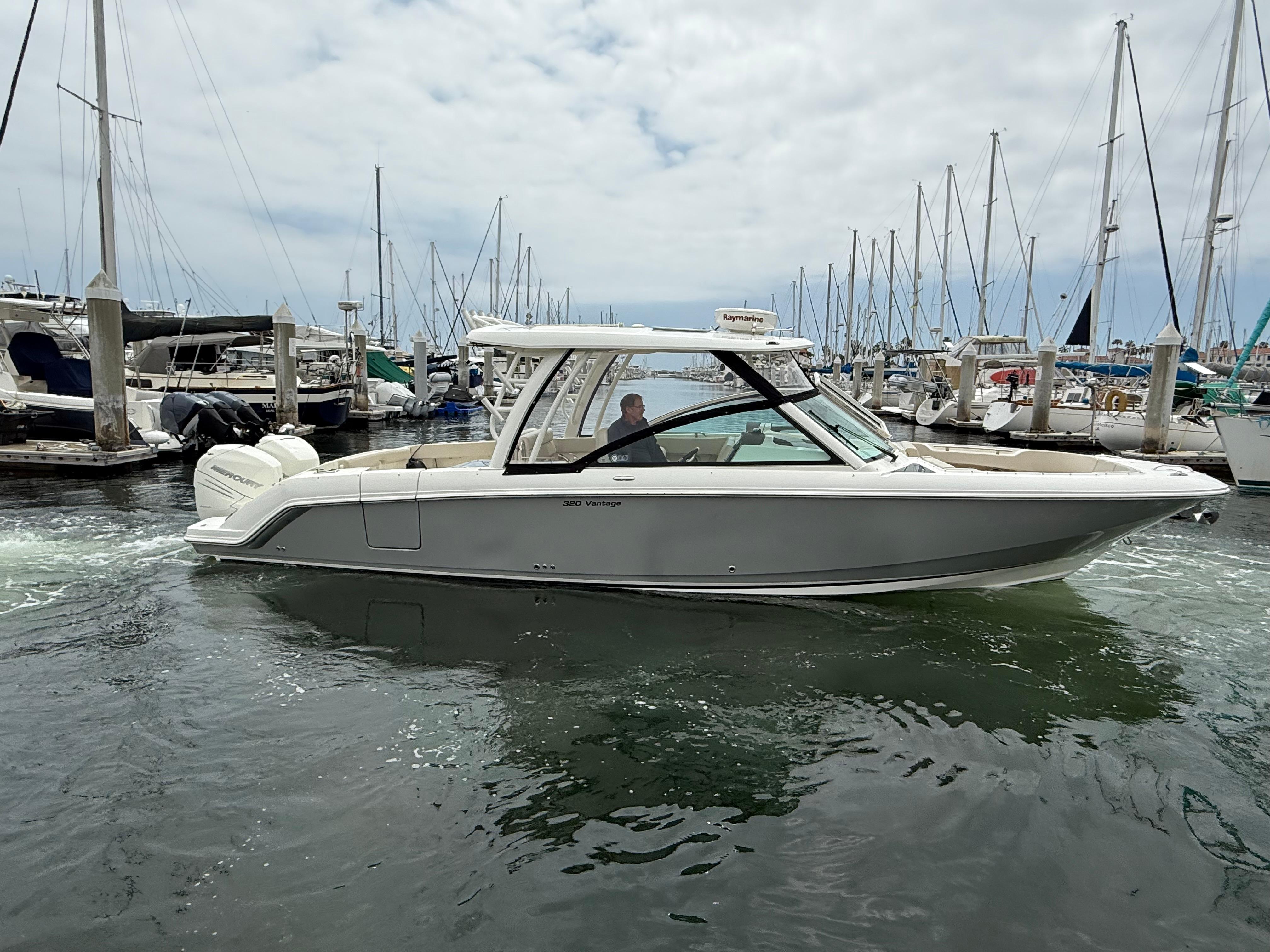 2017 Boston Whaler 320 Vantage #TBRL0331 inventory image at Sun Country Marine Group, Newport Beach 2017 Boston Whaler 320 Vantage #TBRL0331 inventory image at Sun Country Marine Group, Newport Beach