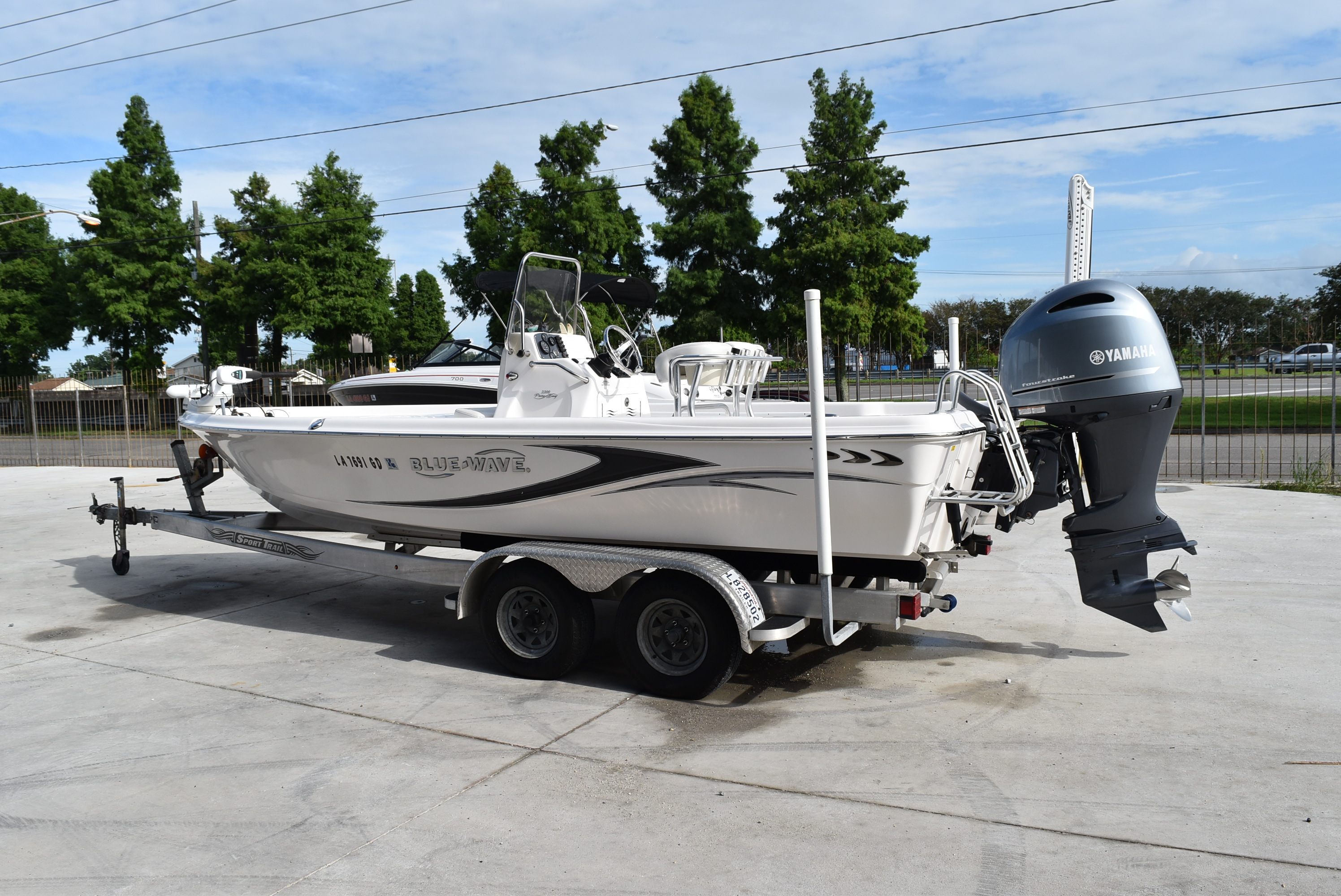 2015 Blue Wave boat for sale, model of the boat is 2200 & Image # 8 of 8