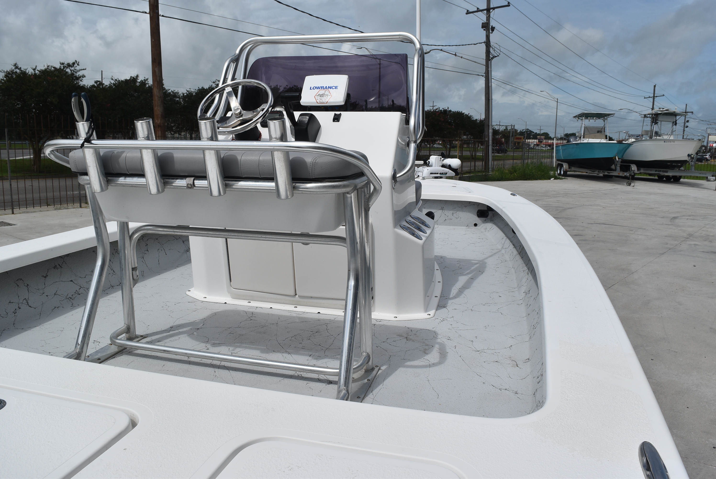 2011 Majek boat for sale, model of the boat is 22 & Image # 4 of 8