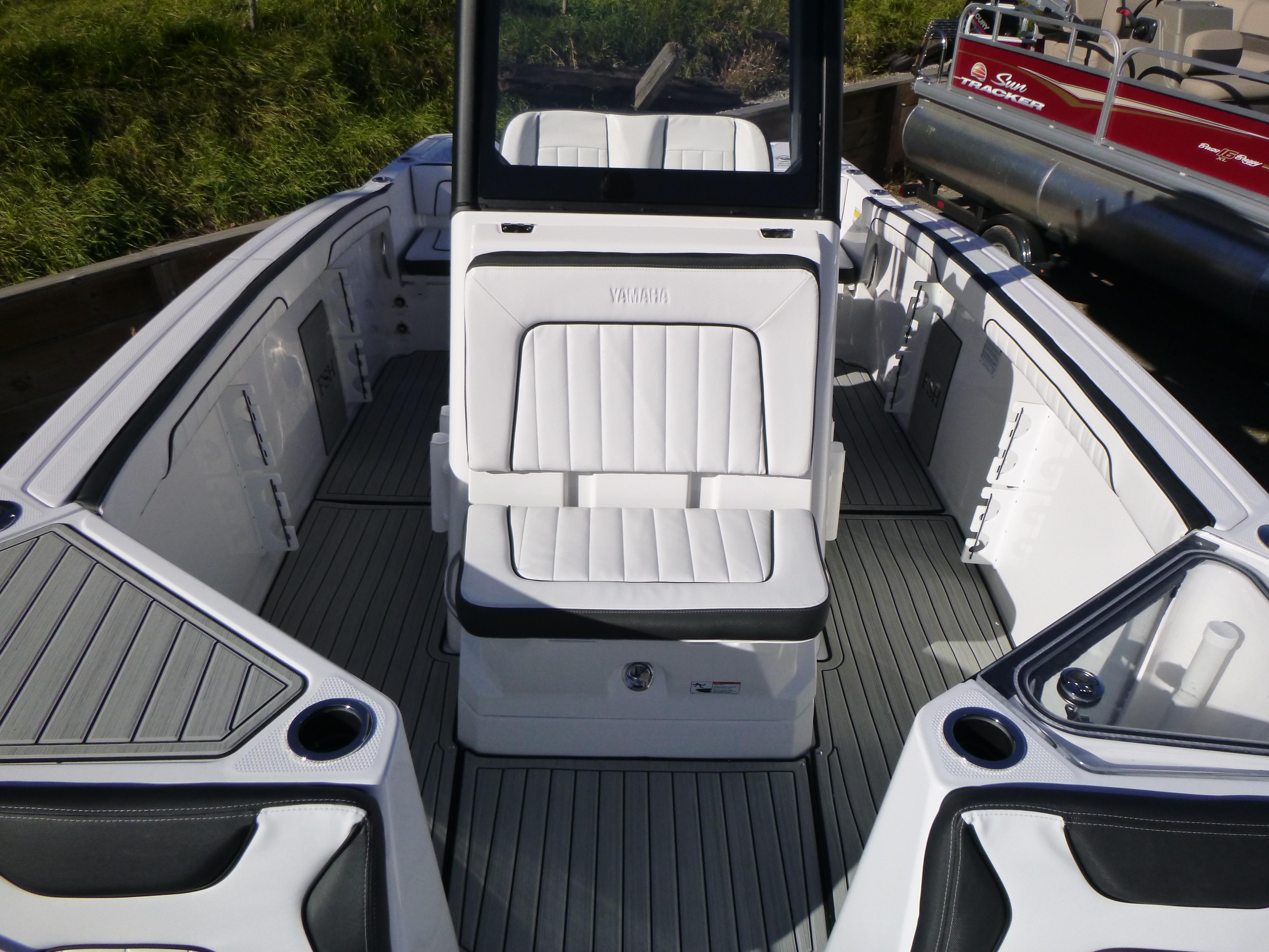 2024 Yamaha Boats 255 FSH Sport H Gallery