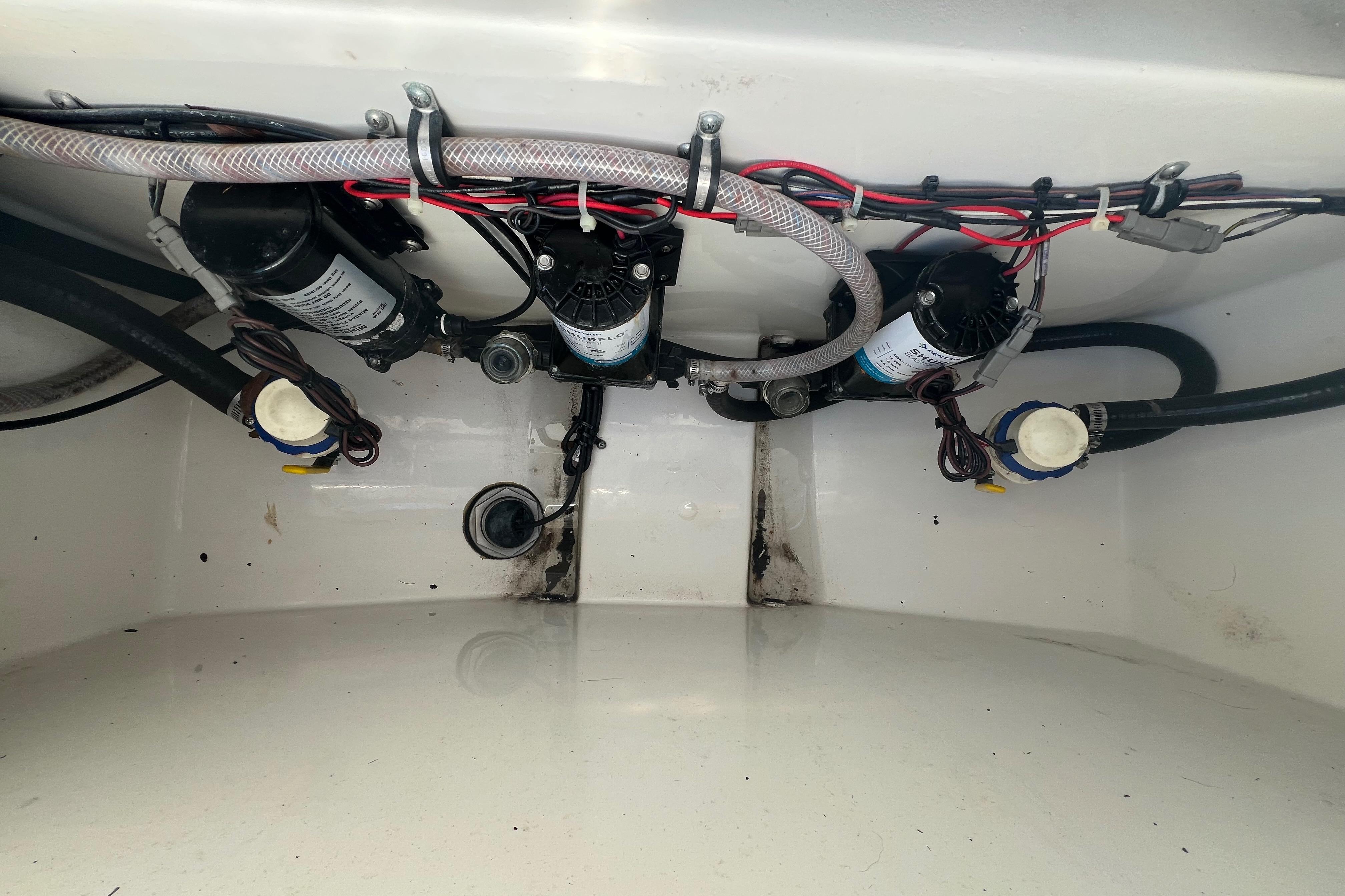 2018 Sea Hunt Gamefish 27