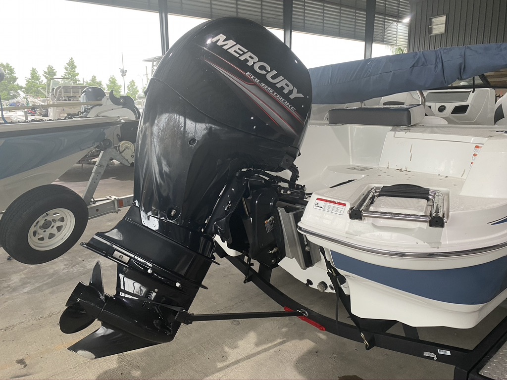 2018 Tahoe boat for sale, model of the boat is 450 TF & Image # 3 of 3