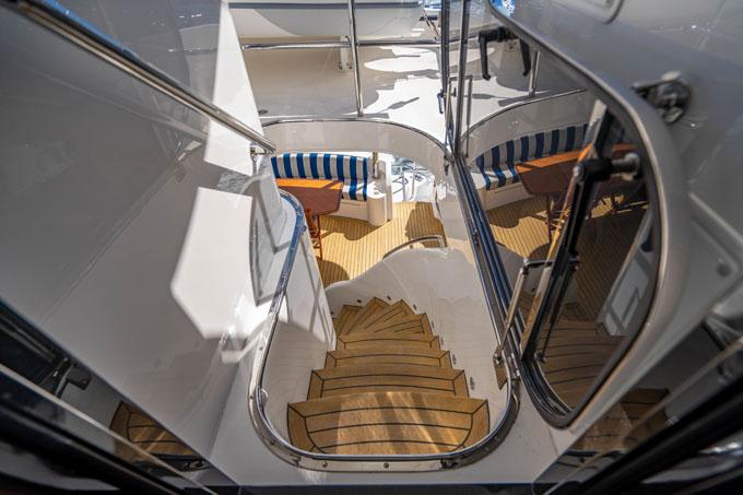 Pilothouse Stairwell to Aft Deck