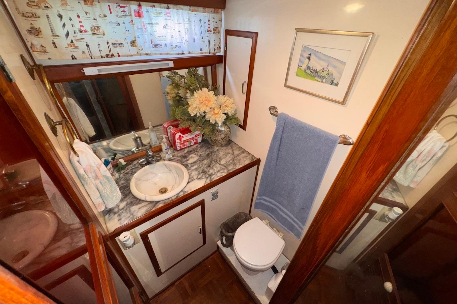 F 4935 BB Knot 10 Yacht Sales F 4935 BB Knot 10 Yacht Sales