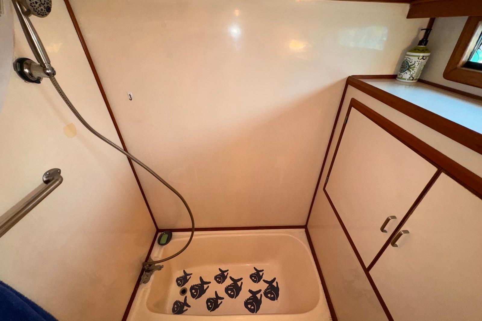 F 4935 BB Knot 10 Yacht Sales F 4935 BB Knot 10 Yacht Sales