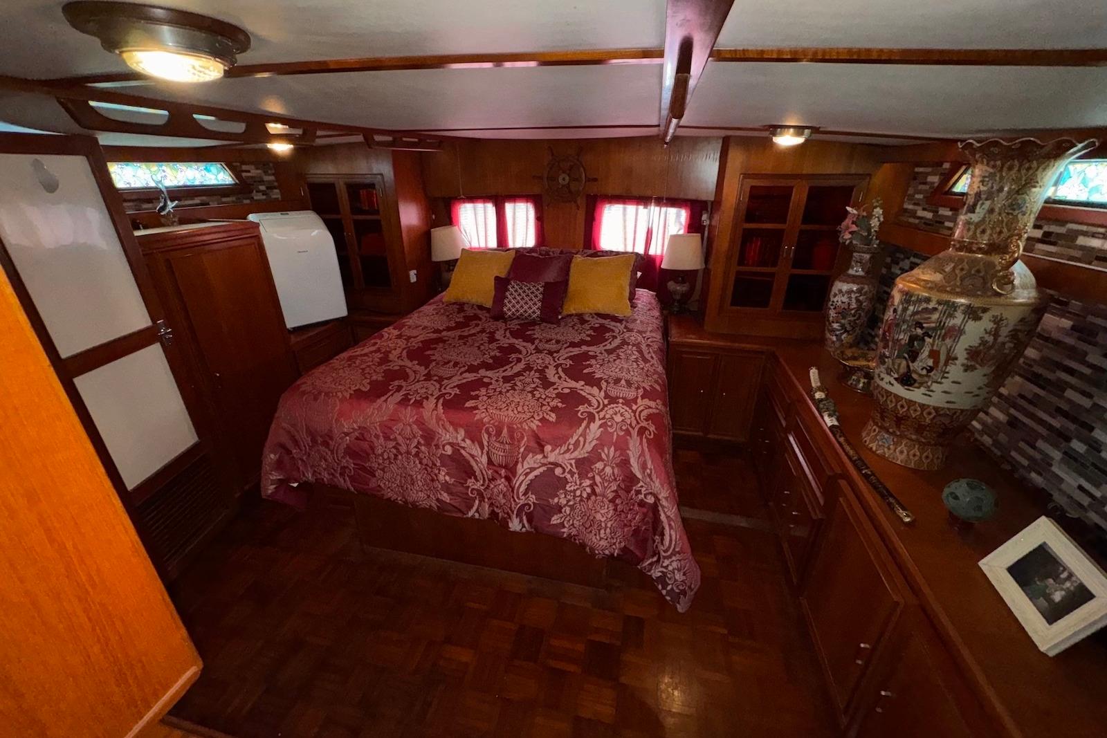 F 4935 BB Knot 10 Yacht Sales F 4935 BB Knot 10 Yacht Sales