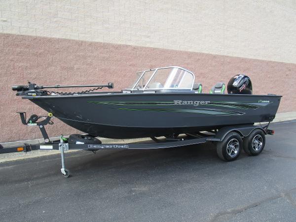 2021 Ranger Boats boat for sale, model of the boat is 1888 WALK THRU & Image # 2 of 32