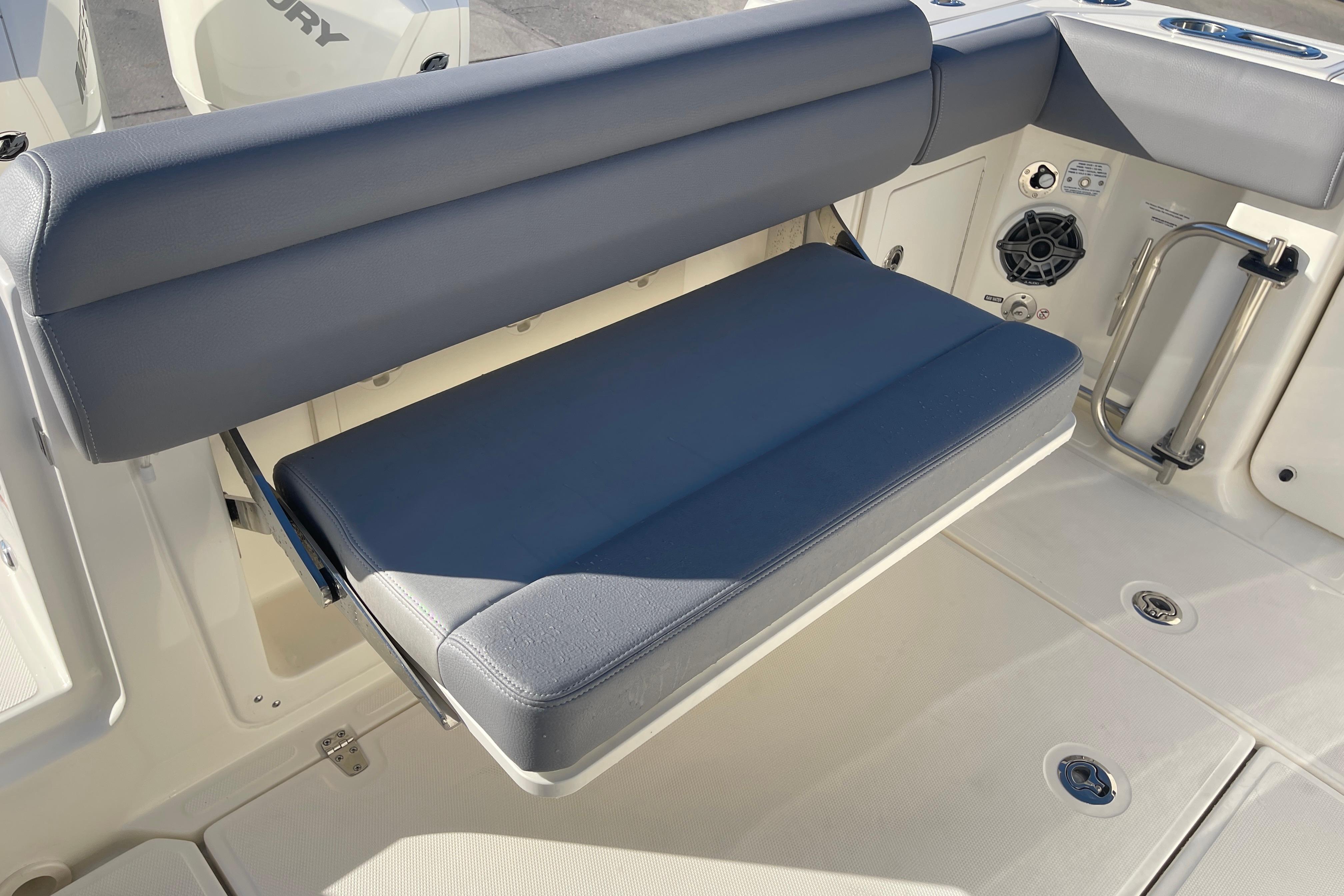 2025 Boston whaler 280 Outrage-24