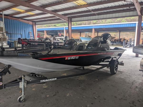2018 Tracker Boats boat for sale, model of the boat is Pro Team 195 TXW TE & Image # 8 of 8