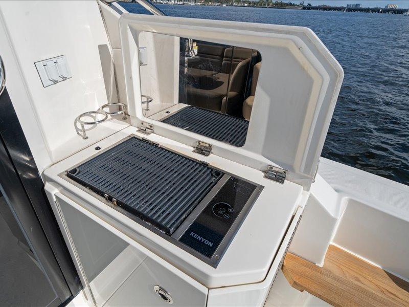 2015-sea-ray-510-inboard-sundancer-power-9818250-20250528122922865-1_XLARGE